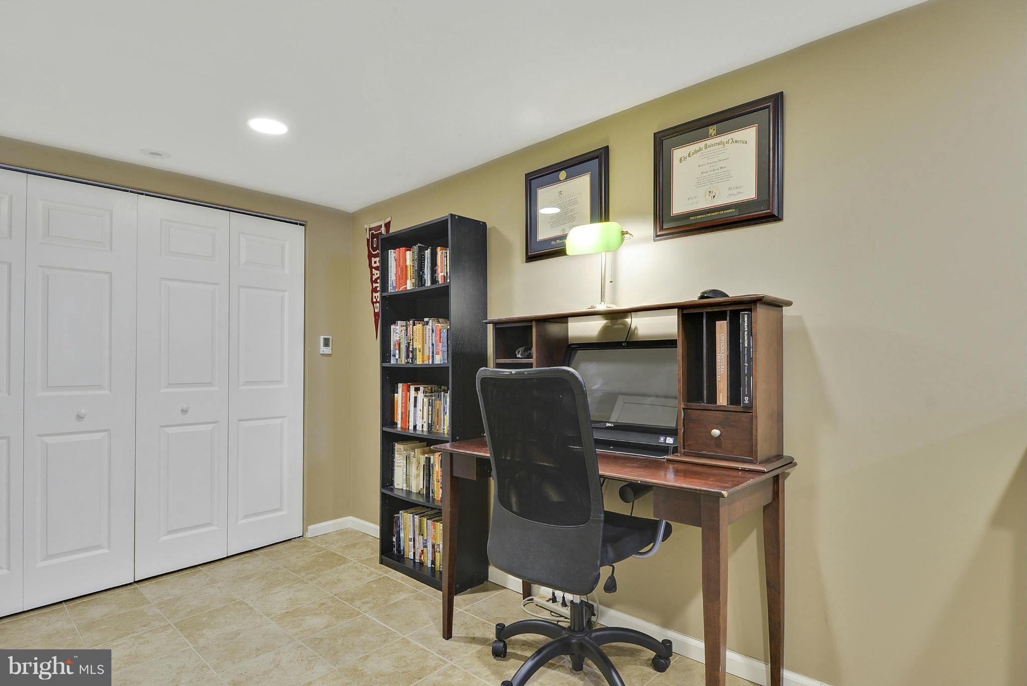 RIVER TERRACE - Residential