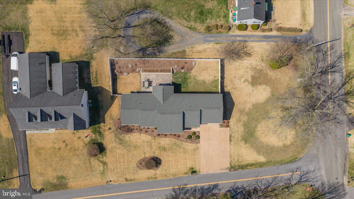 BEVERLY PLACE - Residential