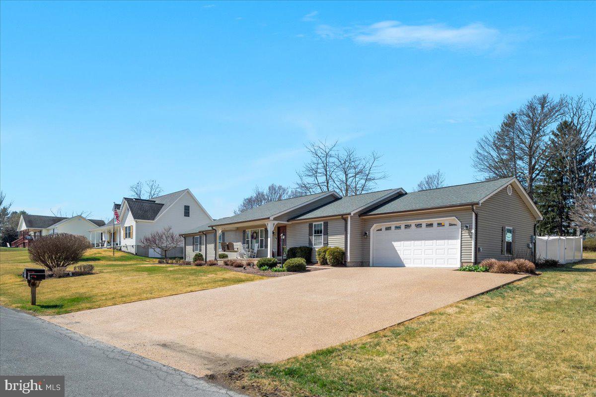 BEVERLY PLACE - Residential