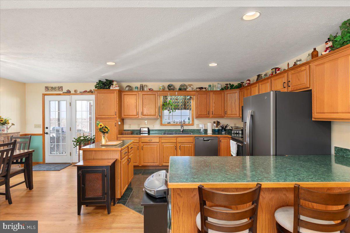 BEVERLY PLACE - Residential