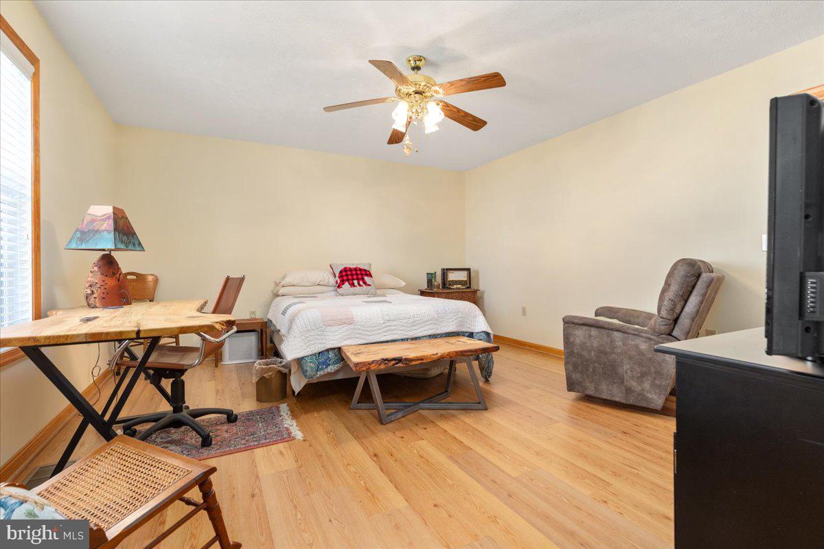 BEVERLY PLACE - Residential