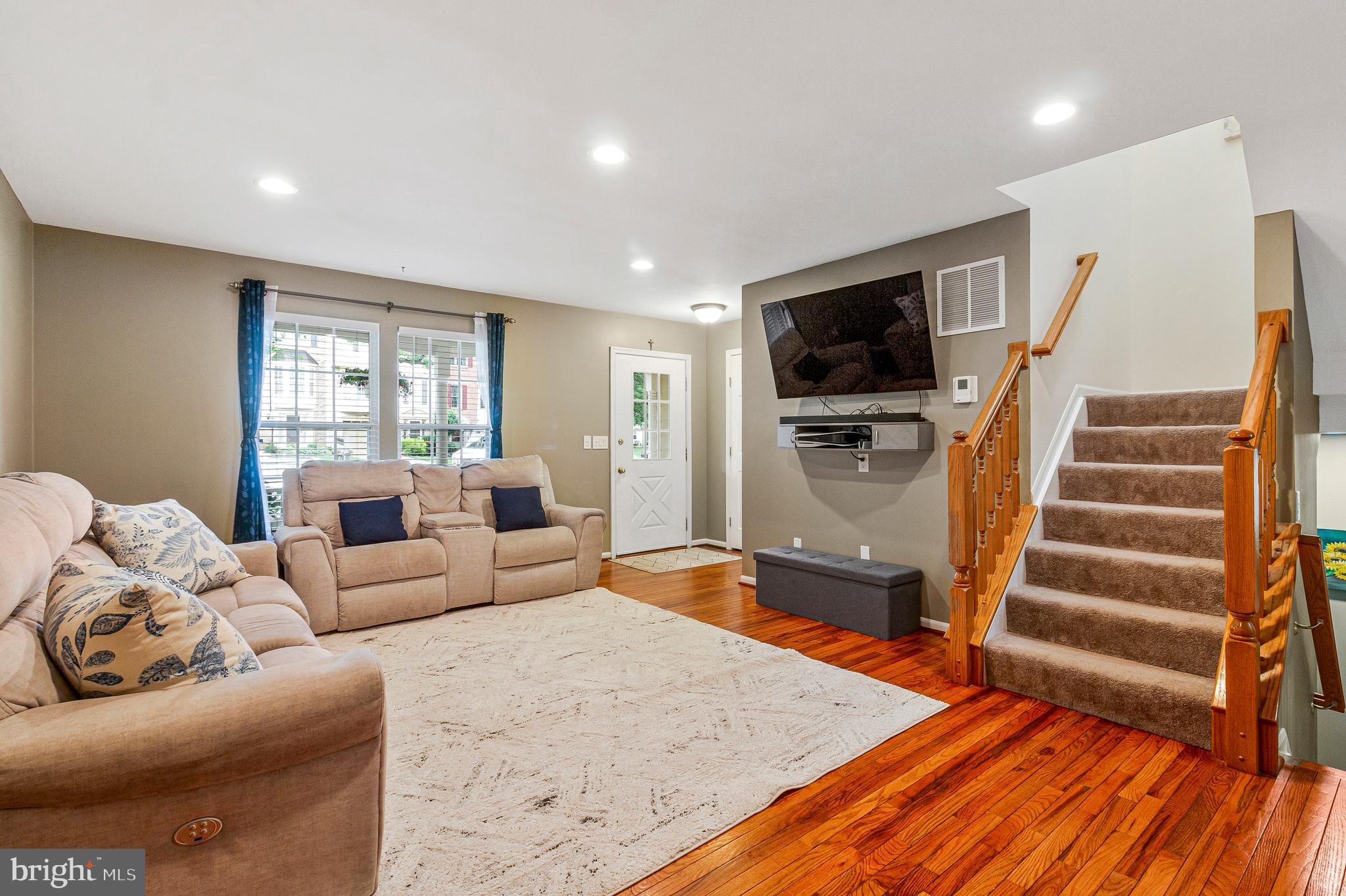 6558 KELSEY POINT CIRCLE