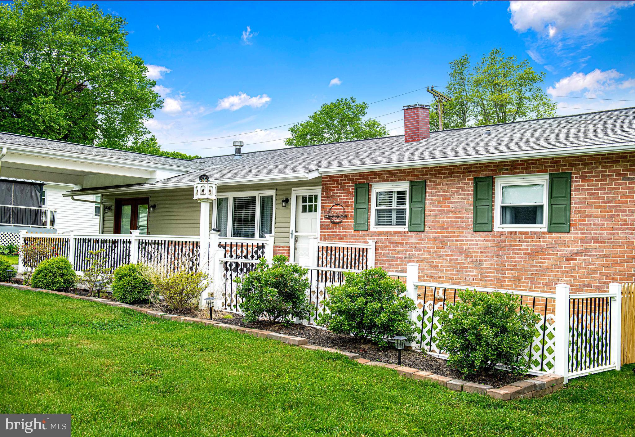 WAKEFIELD MEADOWS - Residential