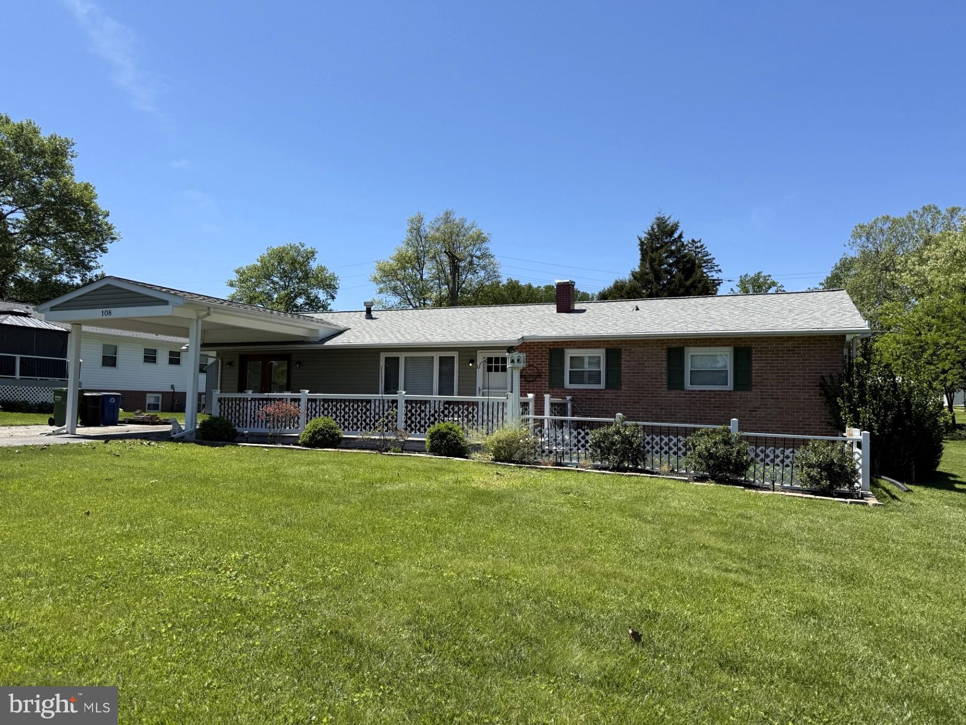 108 WAKEFIELD DRIVE
