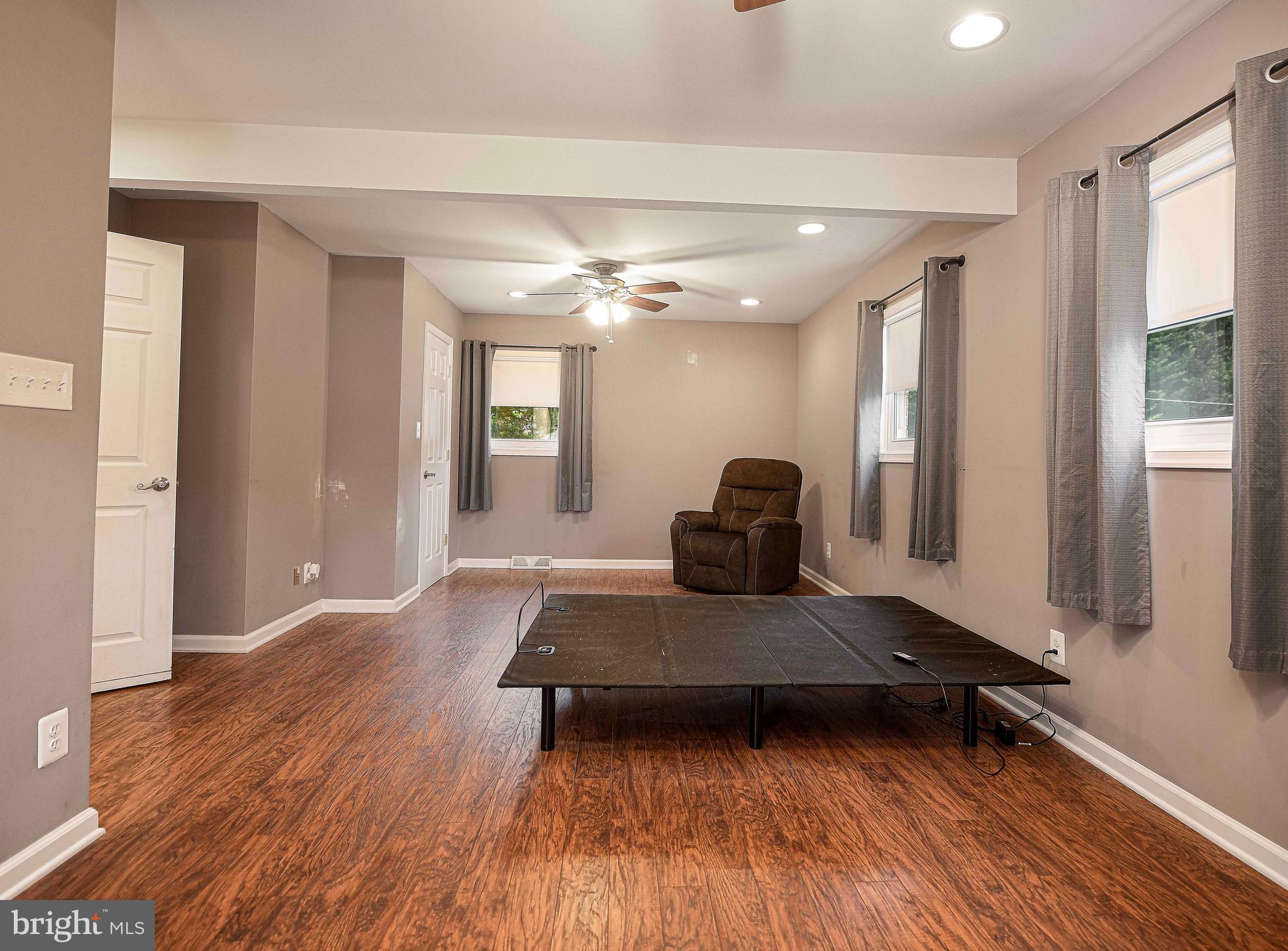 WAKEFIELD MEADOWS - Residential