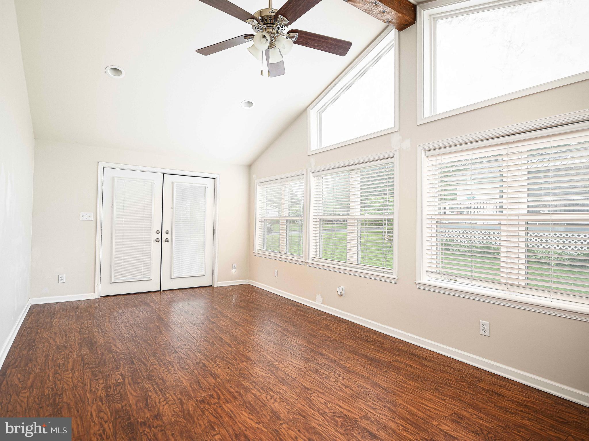 WAKEFIELD MEADOWS - Residential