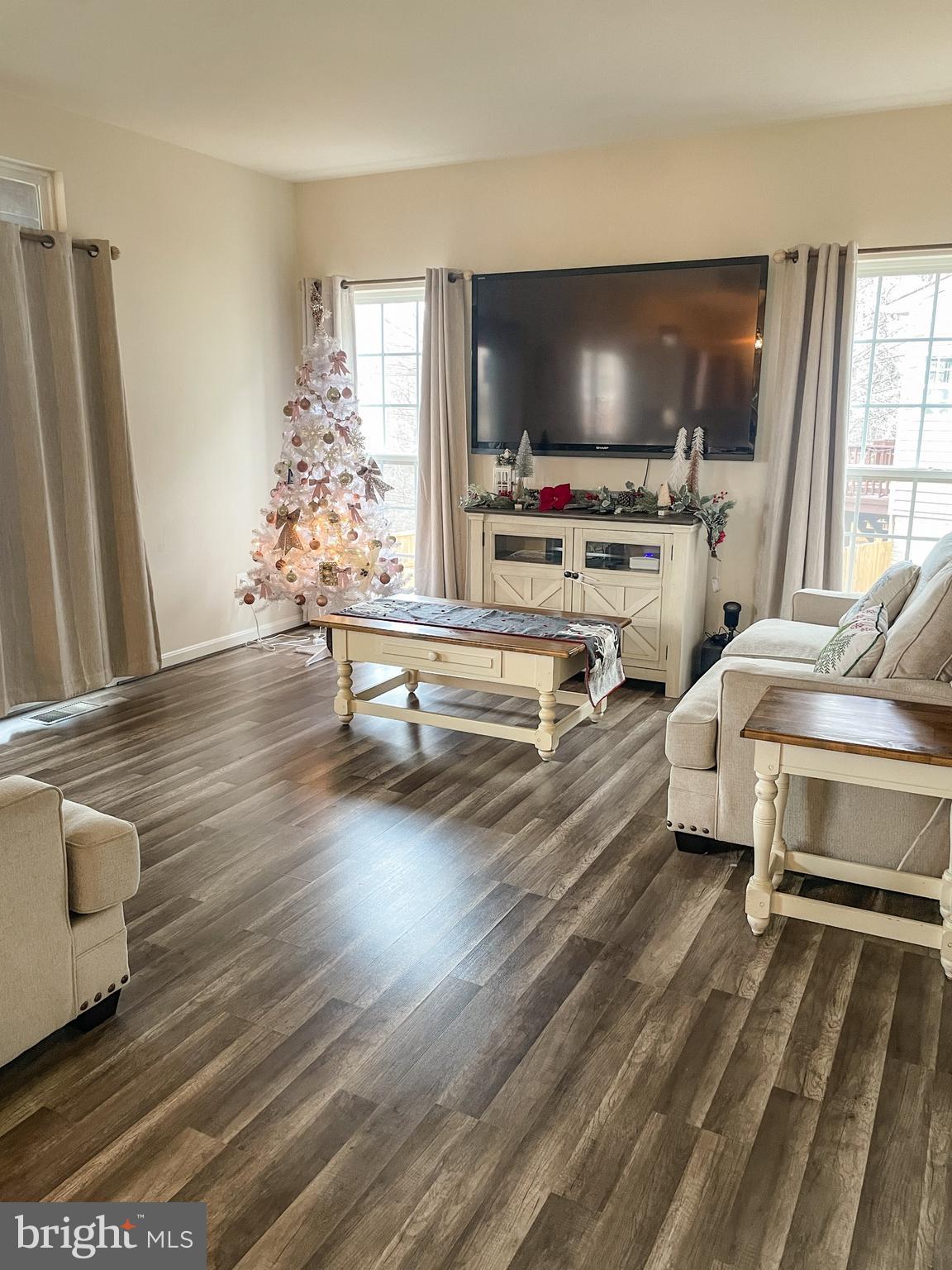 BLOOMS CROSSING - Residential