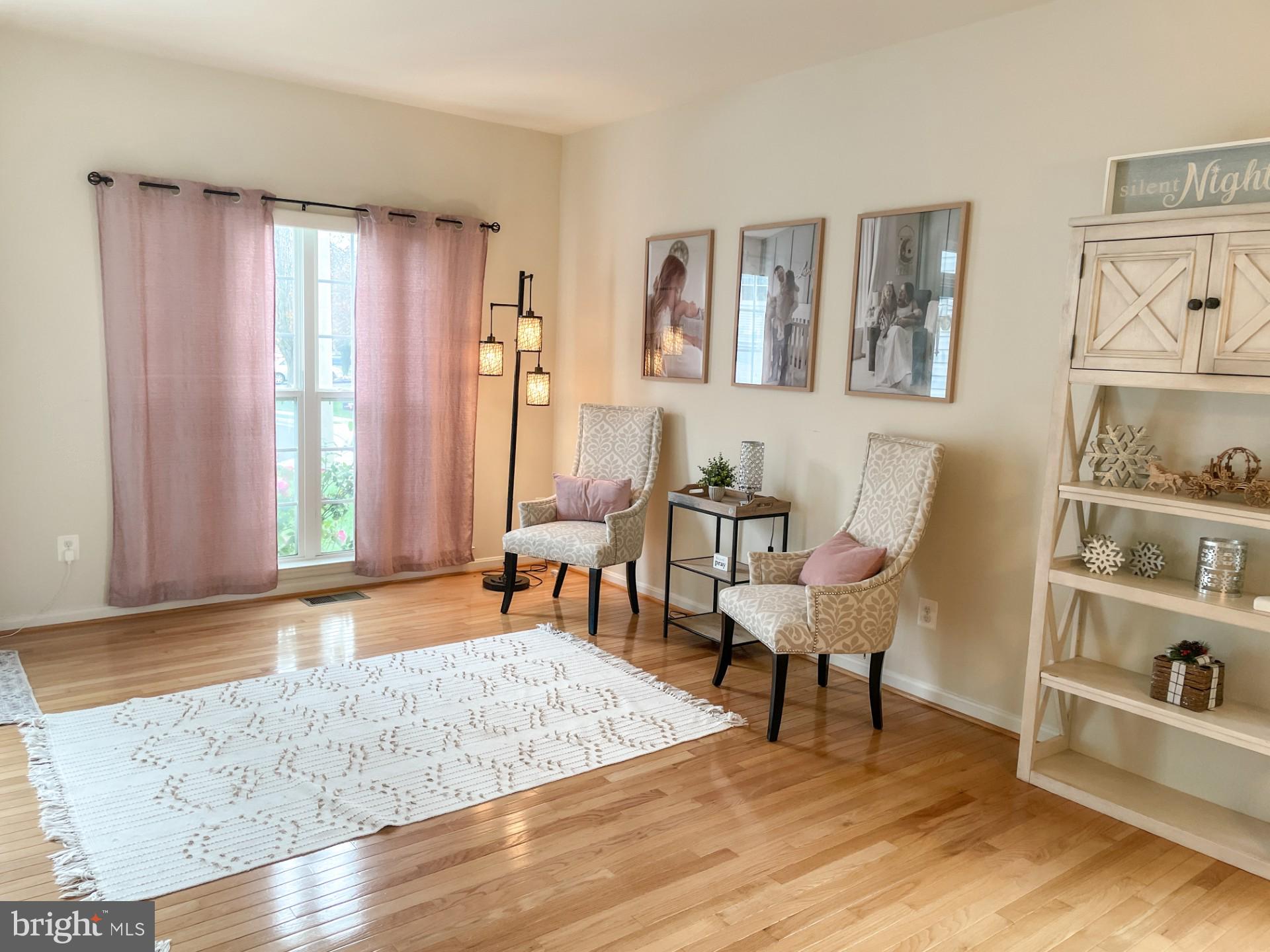 BLOOMS CROSSING - Residential