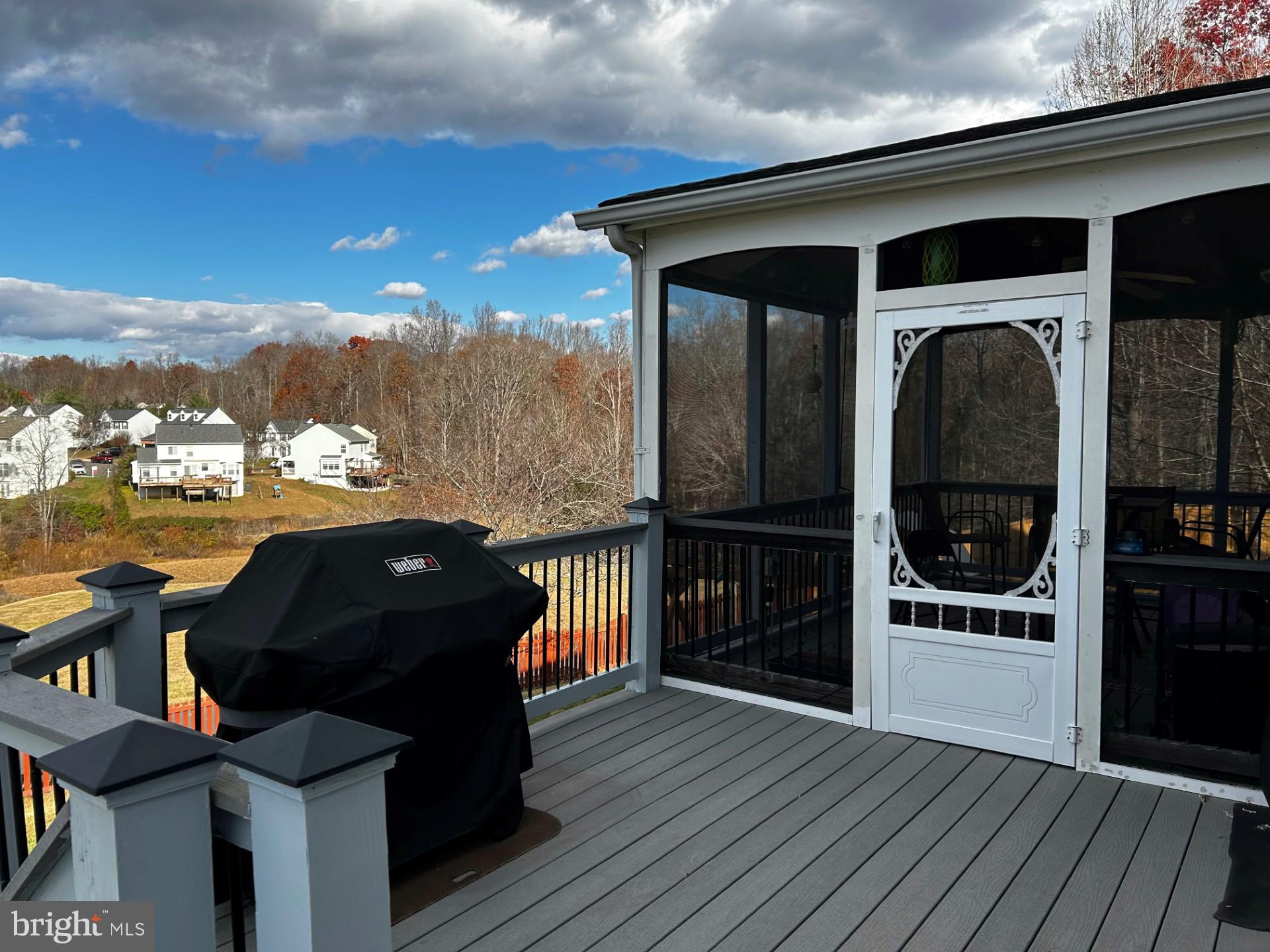 BLOOMS CROSSING - Residential