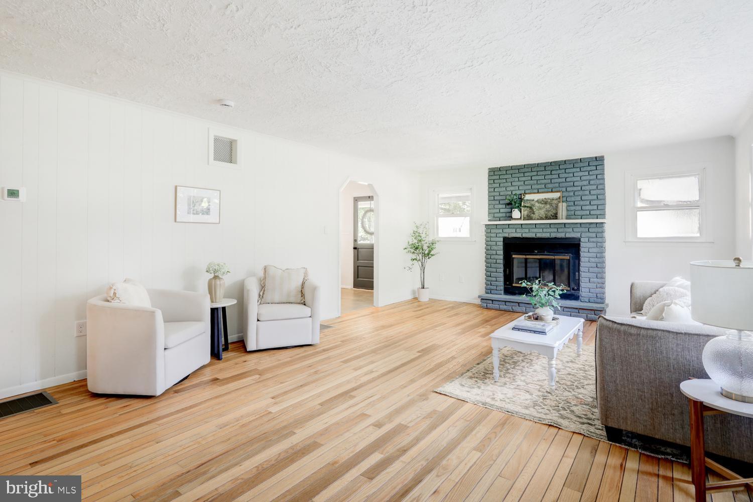 605 SYCAMORE DRIVE