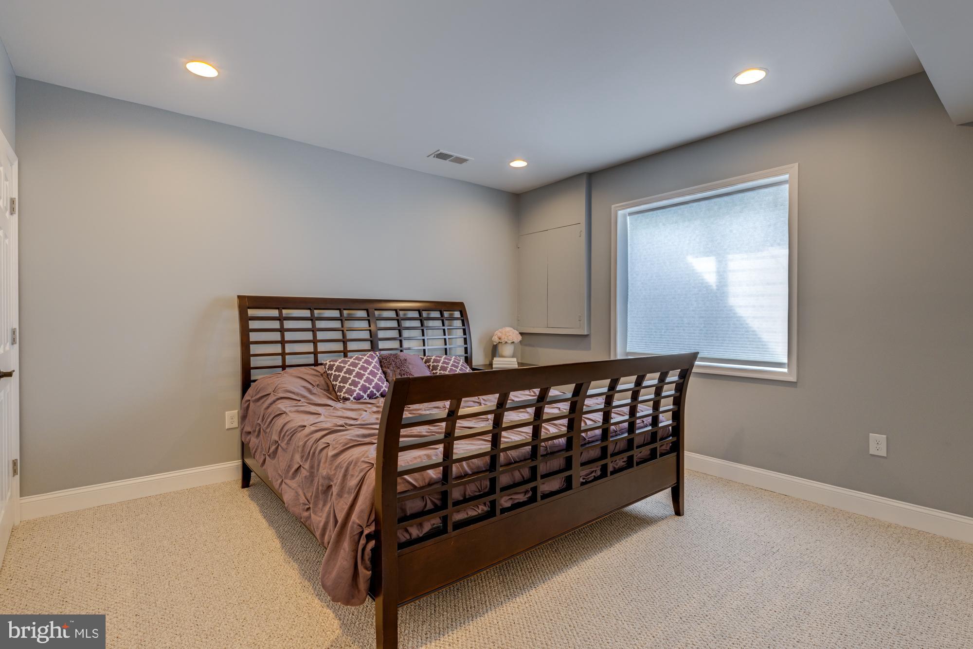 THE GRANT AT WILLOWSFORD - Residential