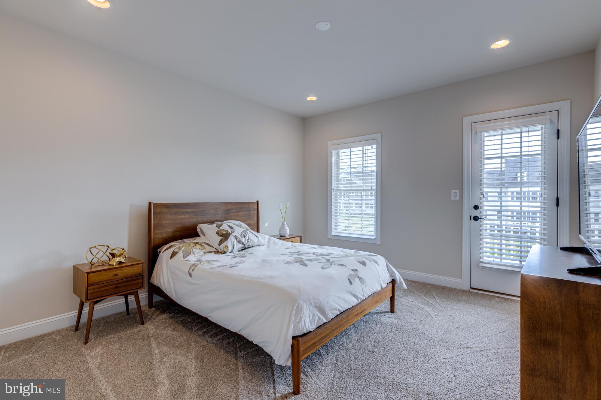 THE GRANT AT WILLOWSFORD - Residential