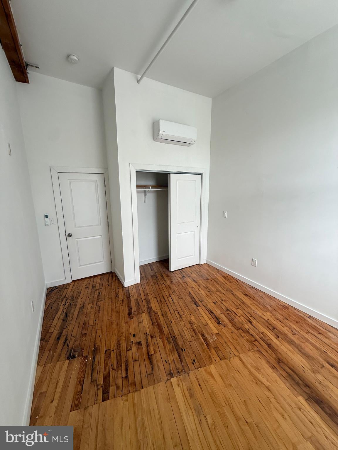 4 LEVERINGTON AVENUE UNIT 209