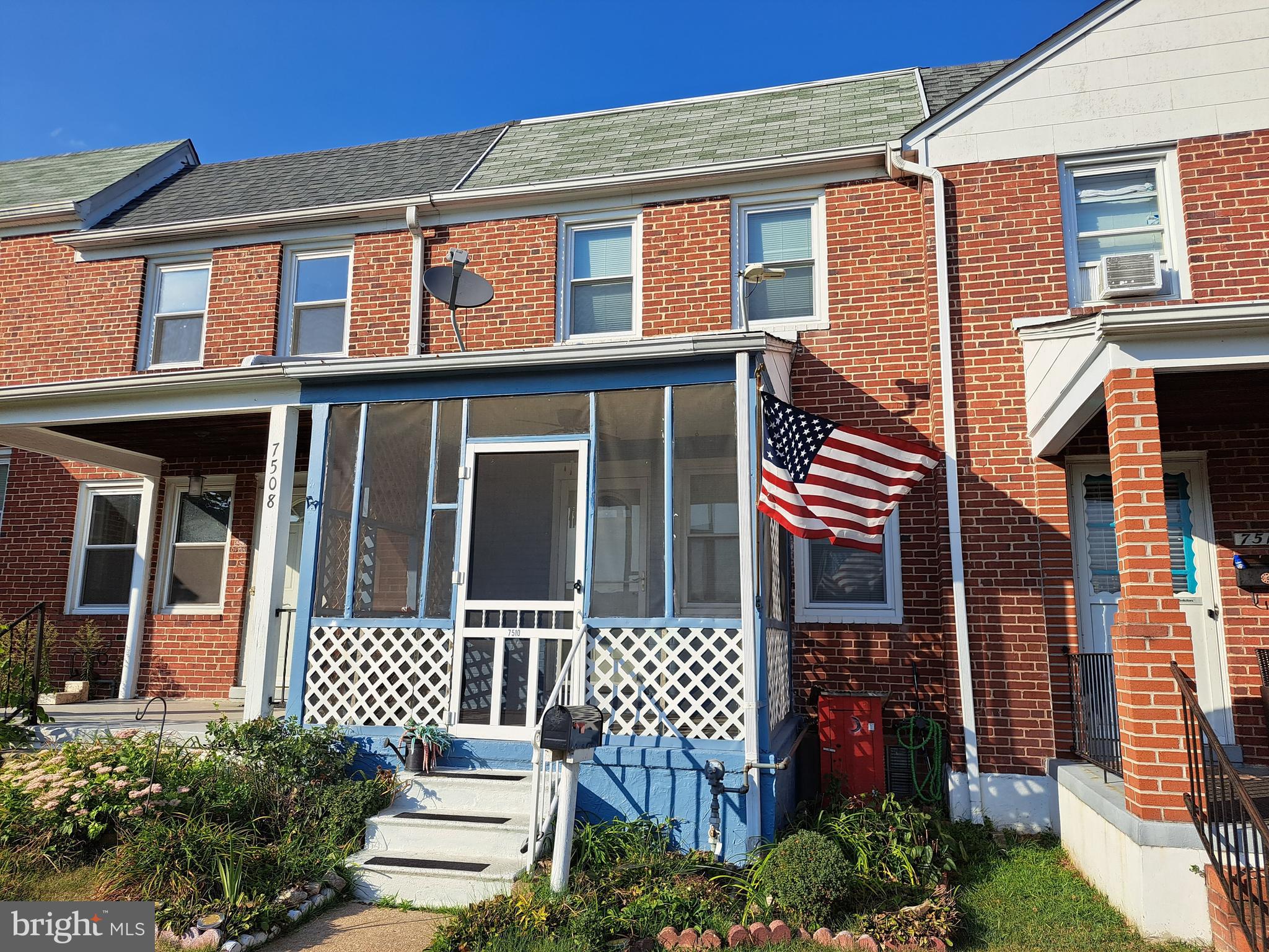 MERRITT HOMES - Residential