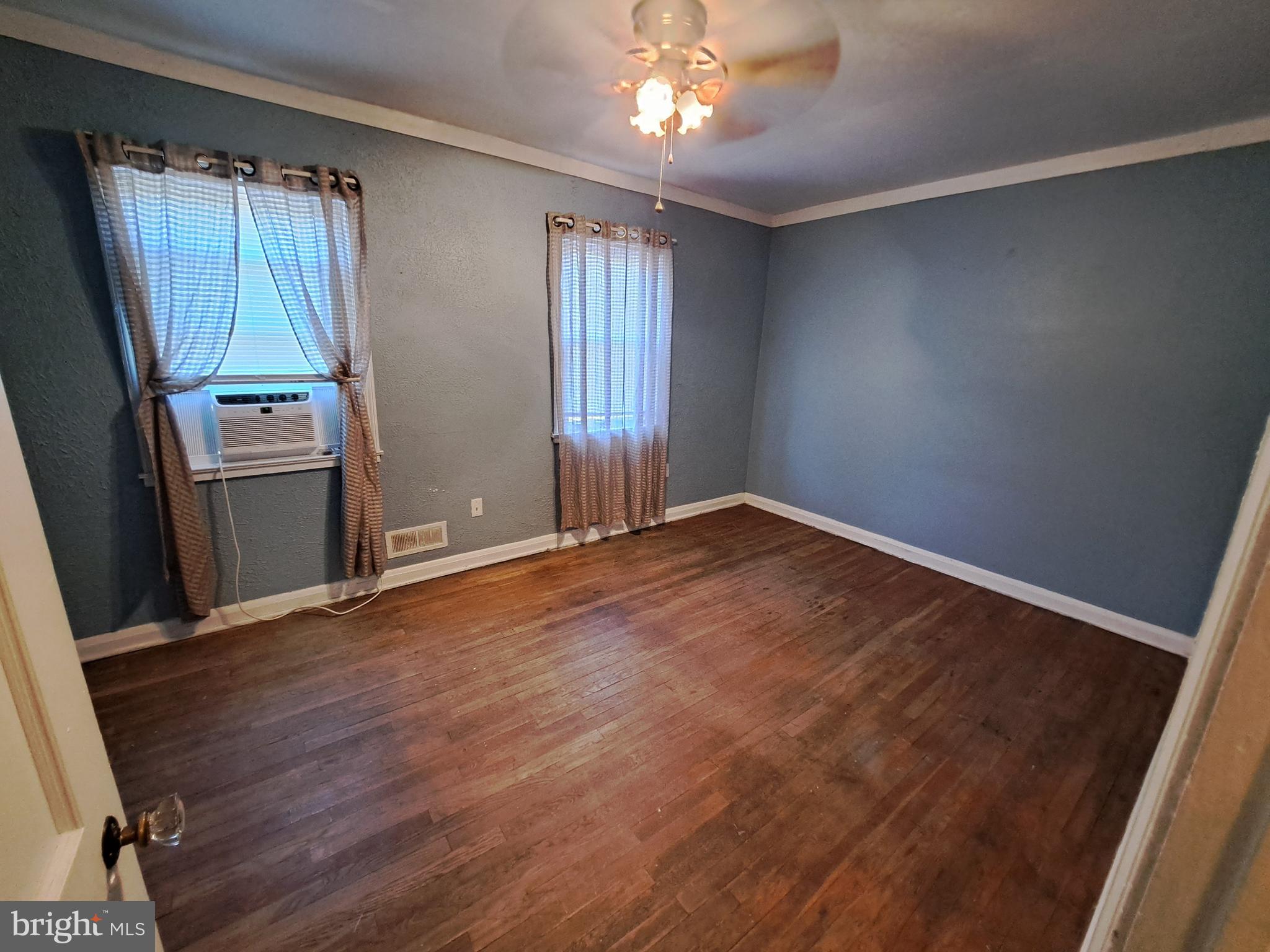 MERRITT HOMES - Residential