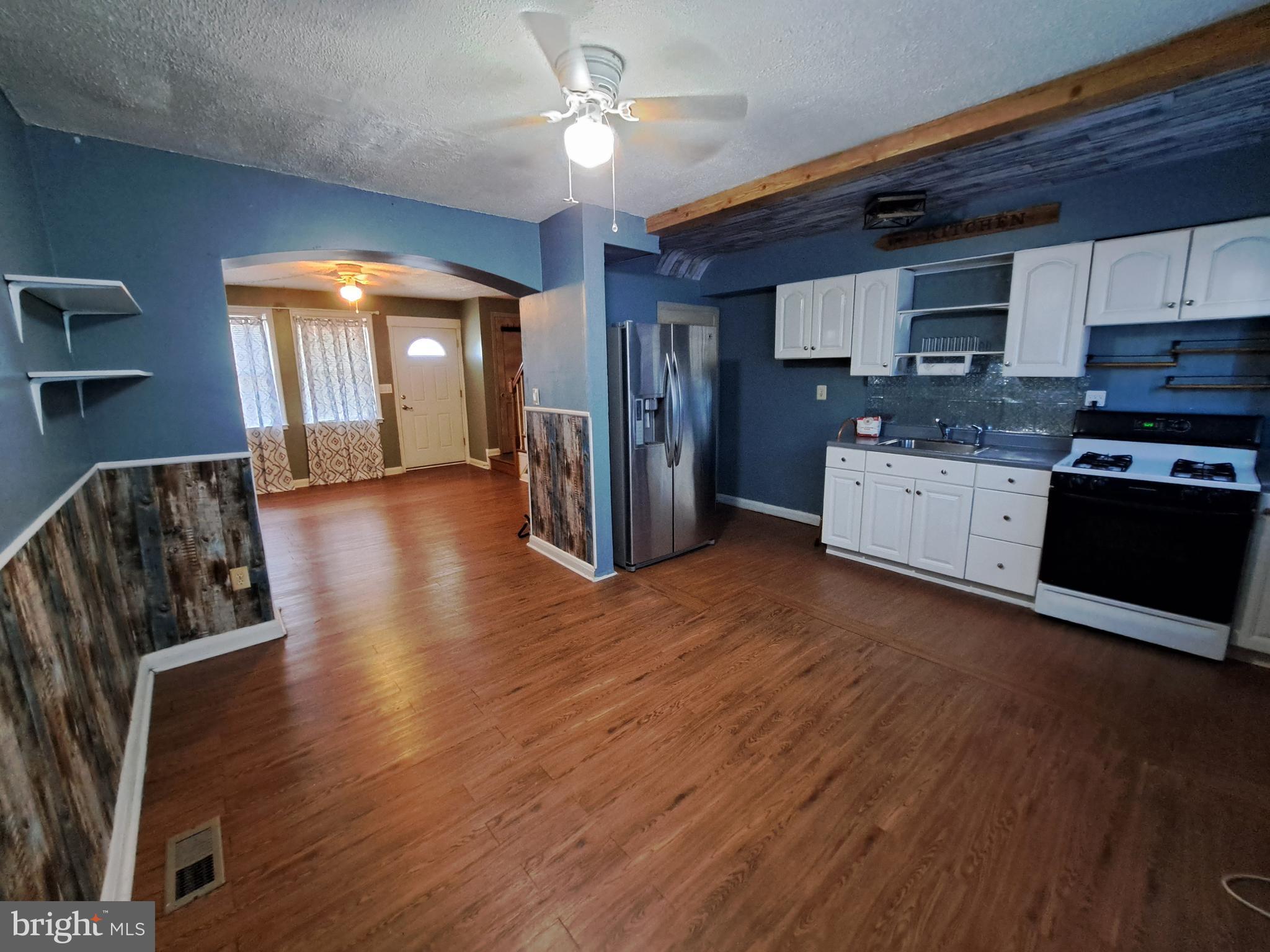 MERRITT HOMES - Residential