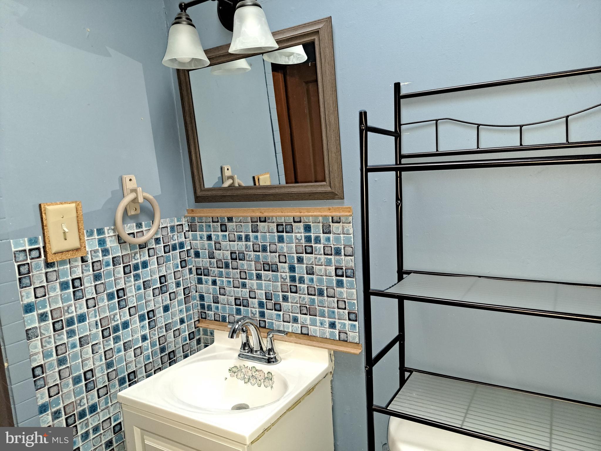 MERRITT HOMES - Residential