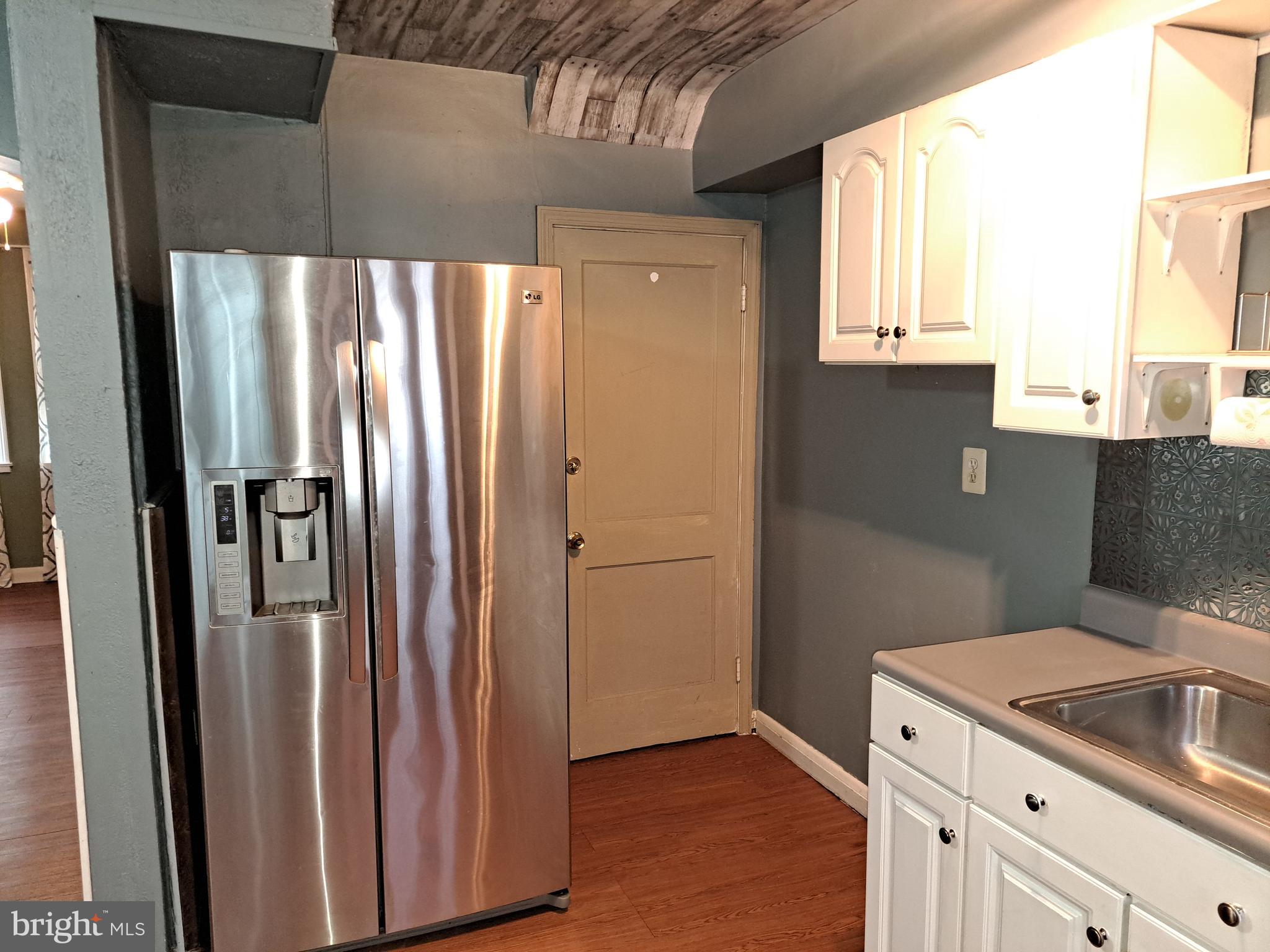 MERRITT HOMES - Residential