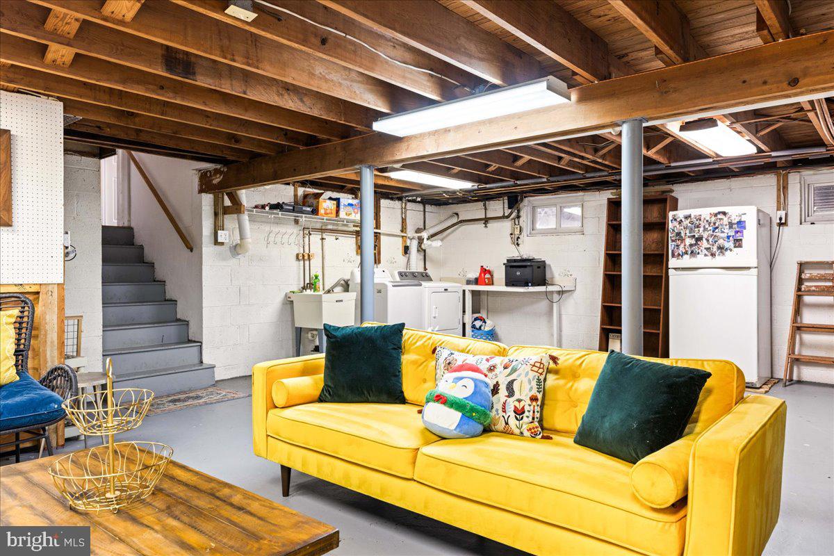 MAPLEWOOD - Residential