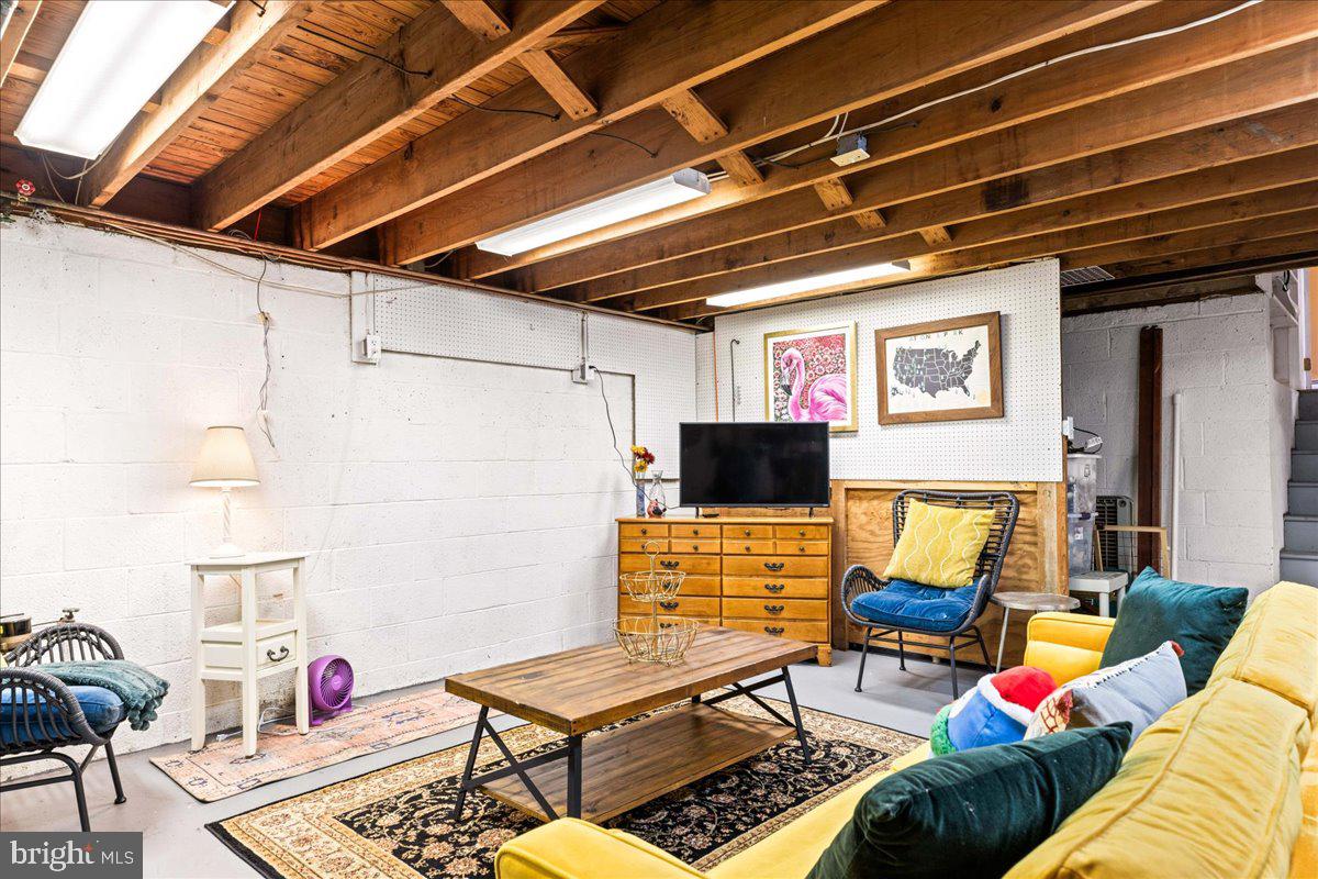 MAPLEWOOD - Residential