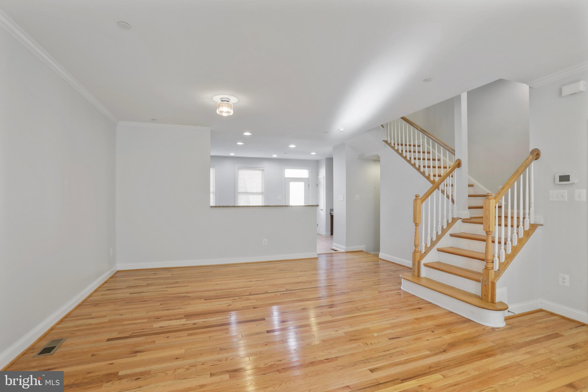 MAXWELL SQUARE - Residential