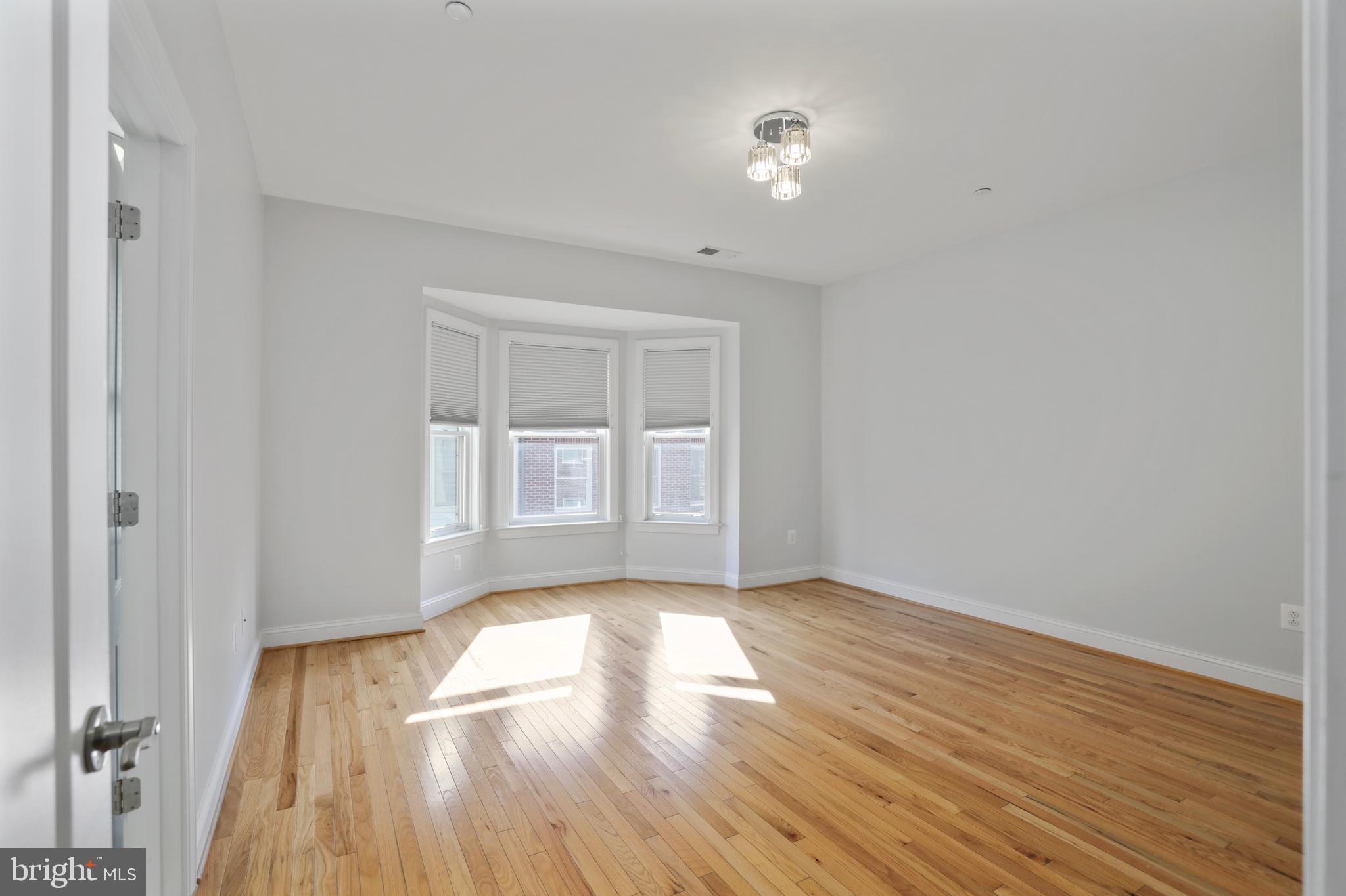 MAXWELL SQUARE - Residential