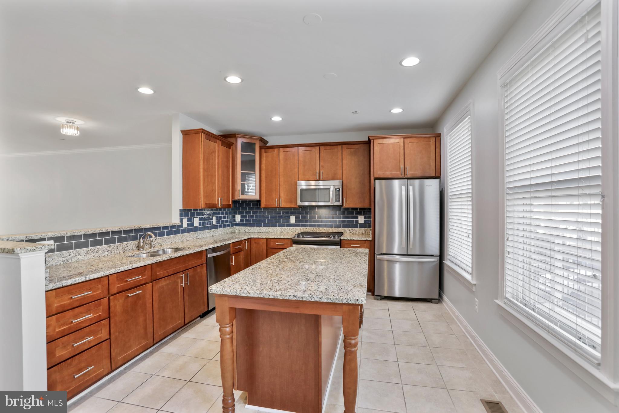 MAXWELL SQUARE - Residential