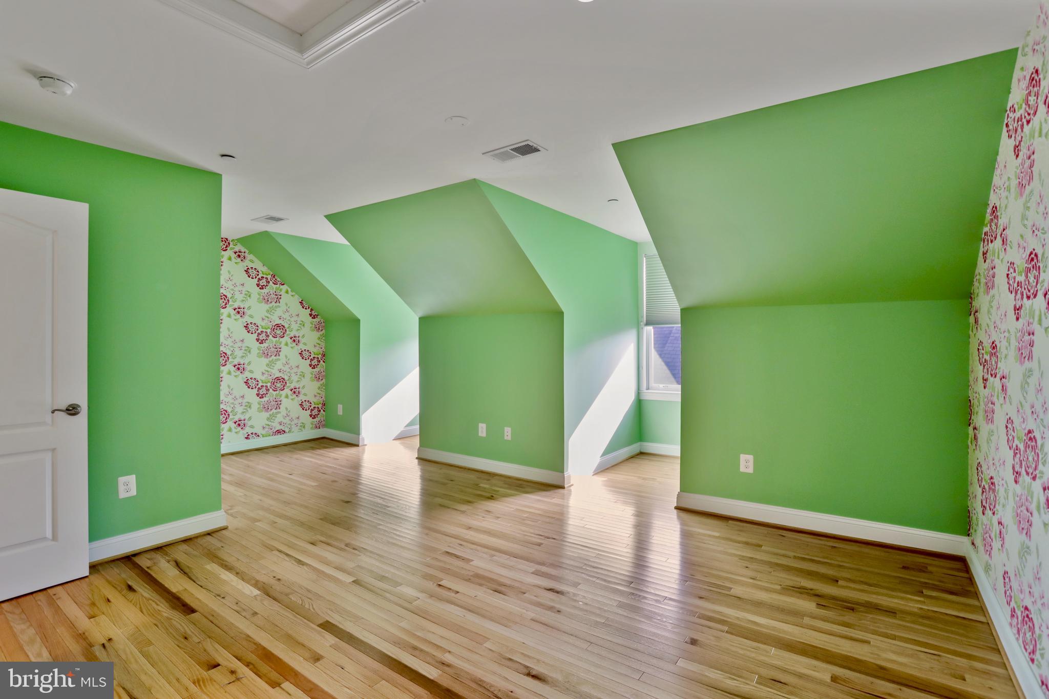 MAXWELL SQUARE - Residential