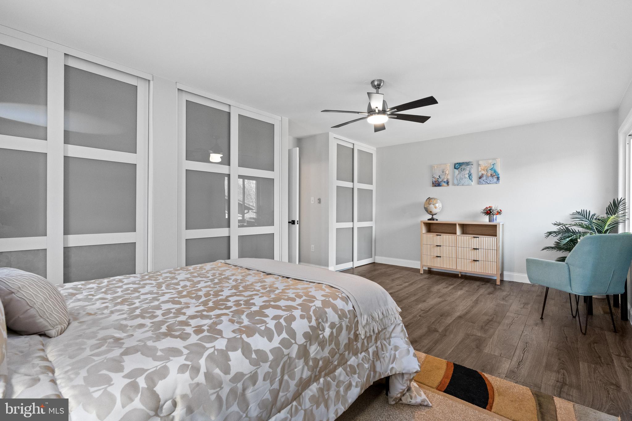 SIGNAL HILL - Residential