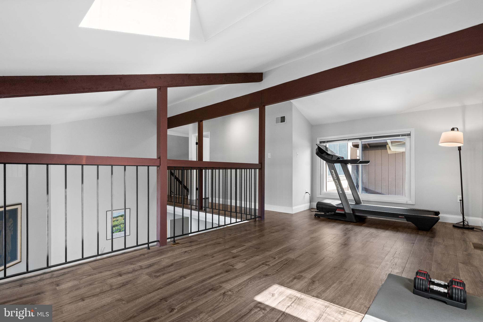 SIGNAL HILL - Residential