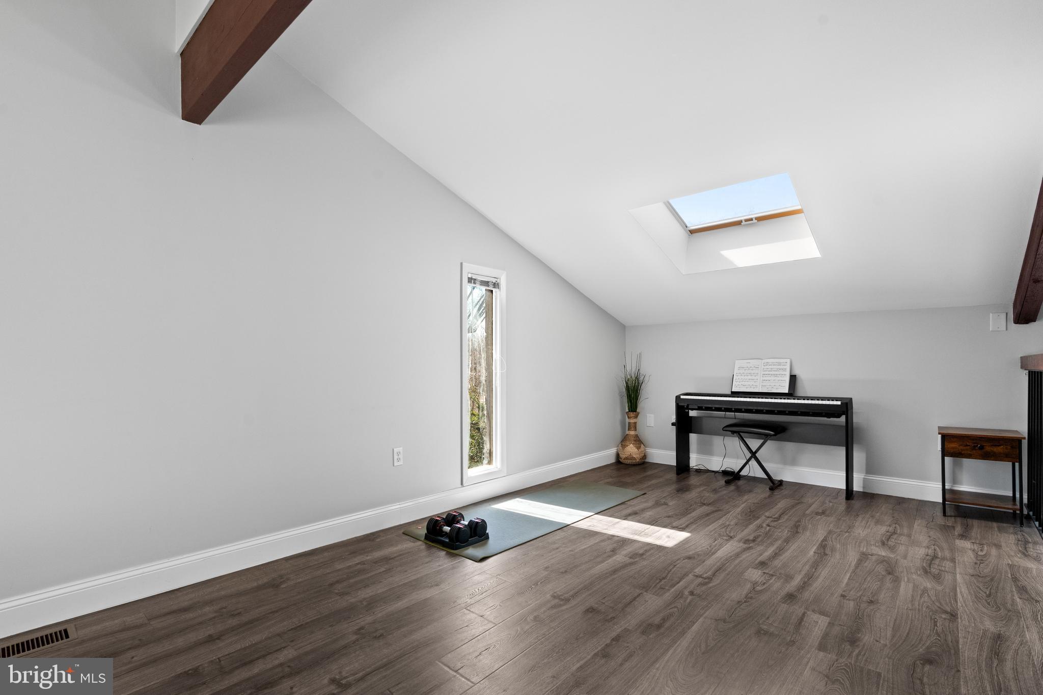 SIGNAL HILL - Residential