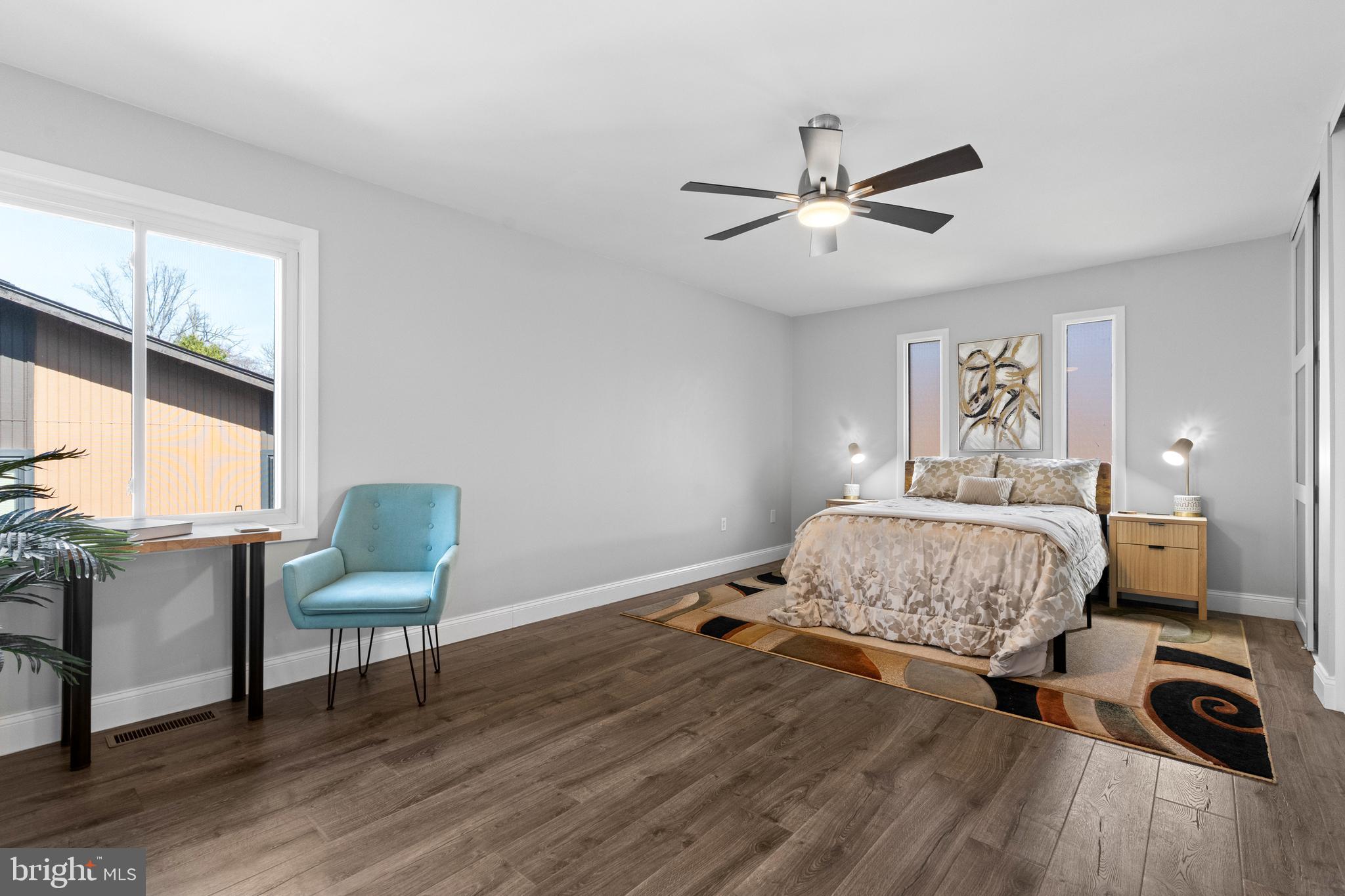 SIGNAL HILL - Residential