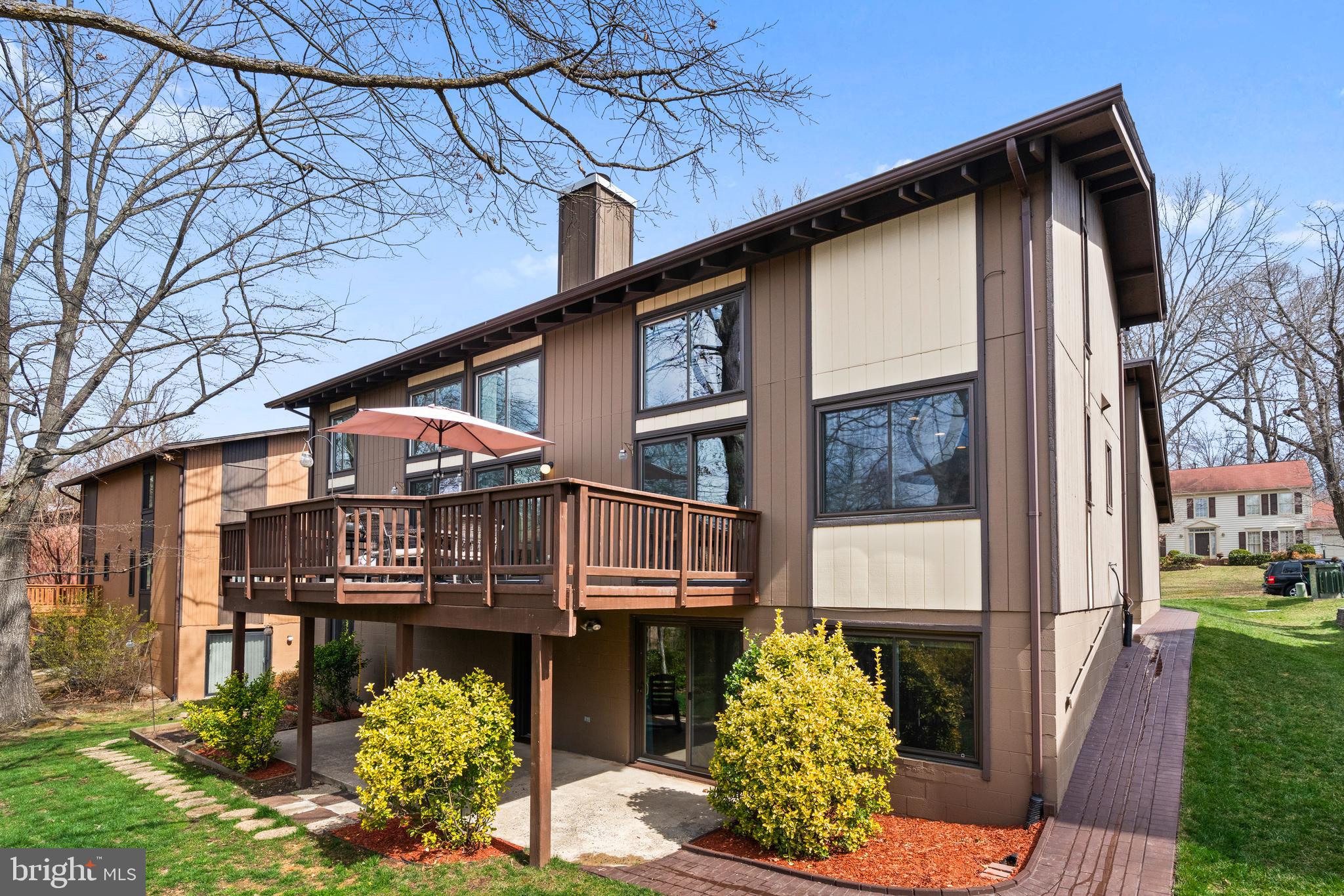 SIGNAL HILL - Residential