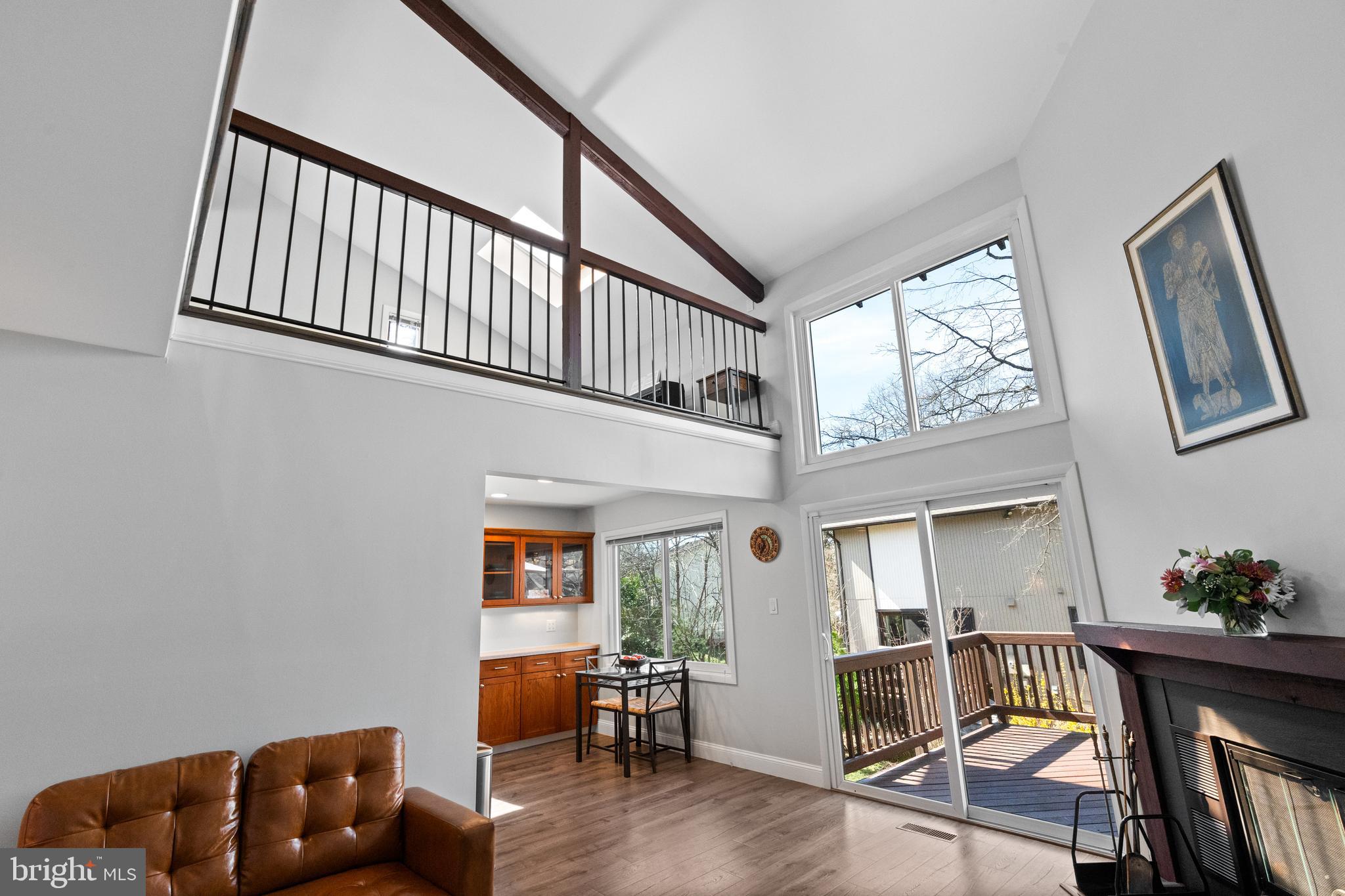 SIGNAL HILL - Residential