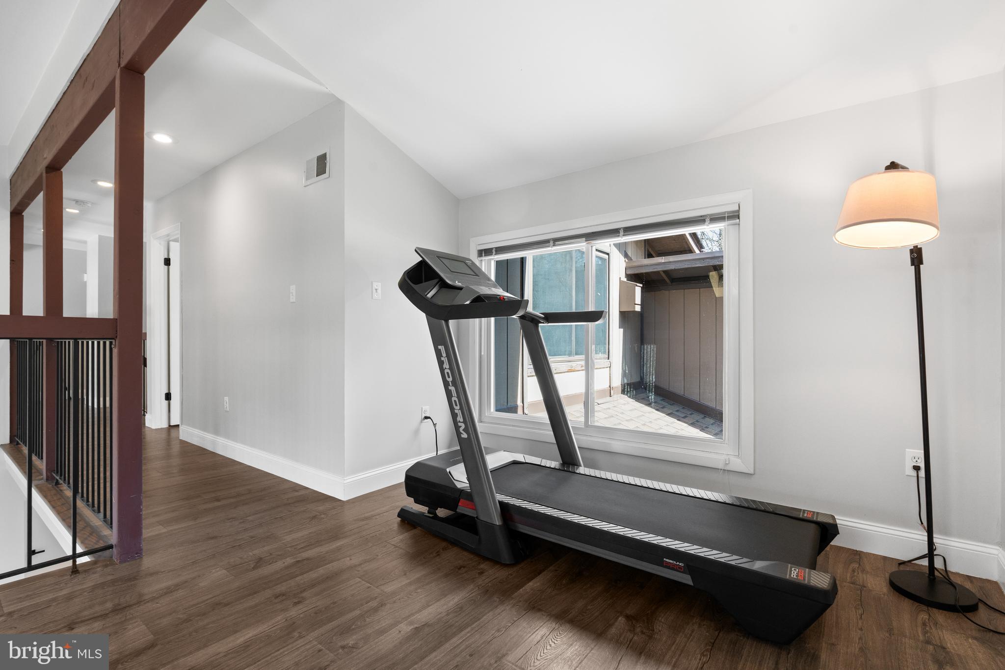 SIGNAL HILL - Residential