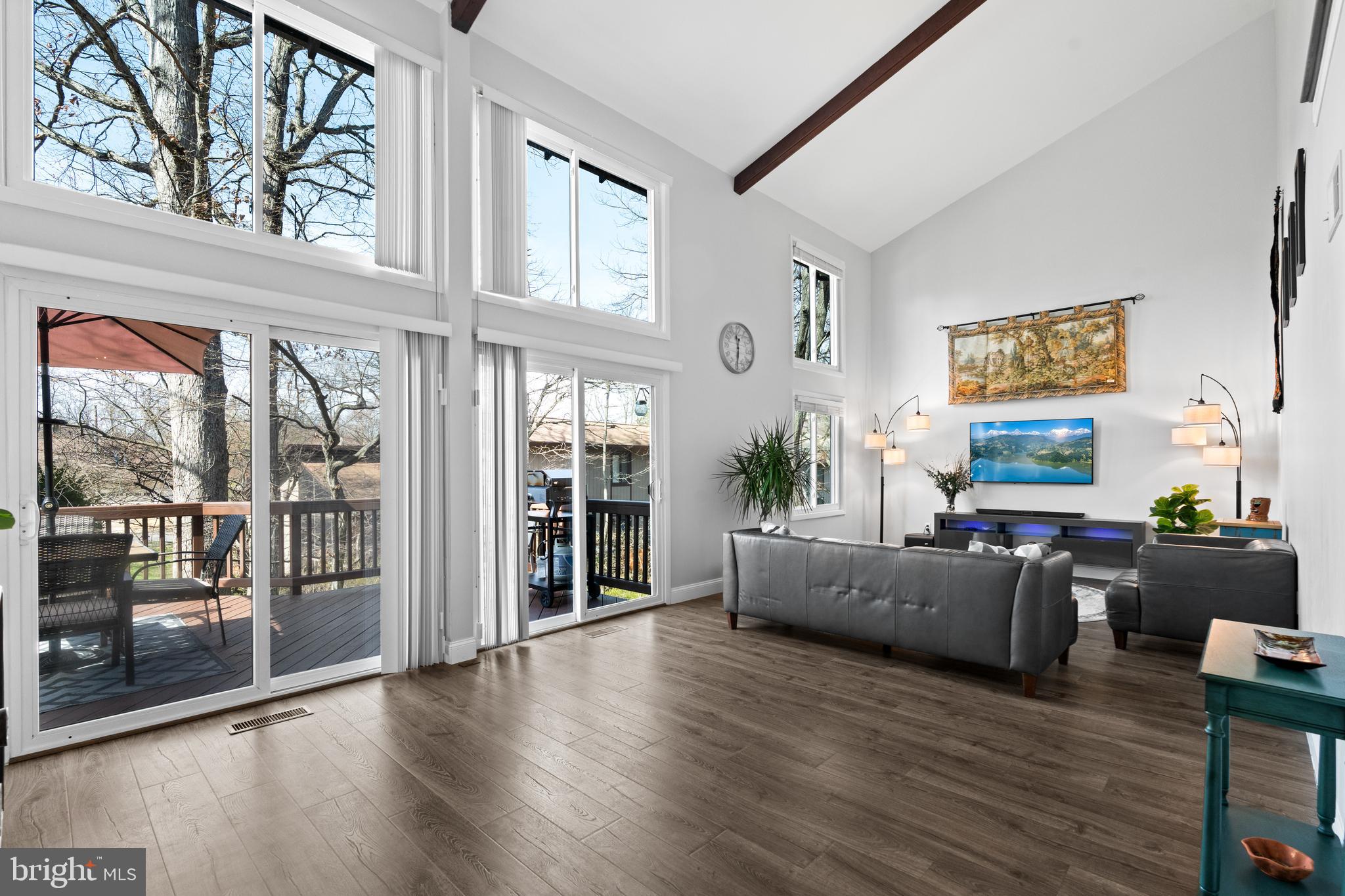 SIGNAL HILL - Residential