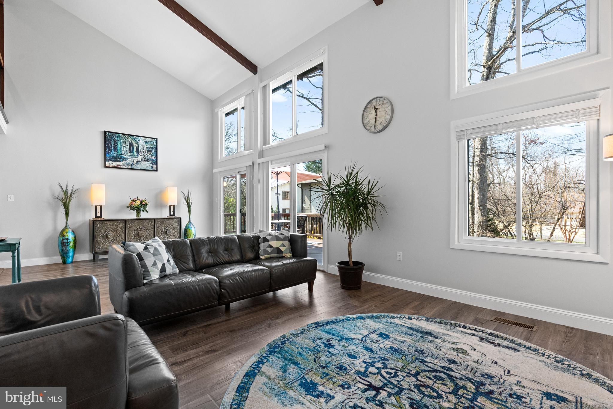 SIGNAL HILL - Residential