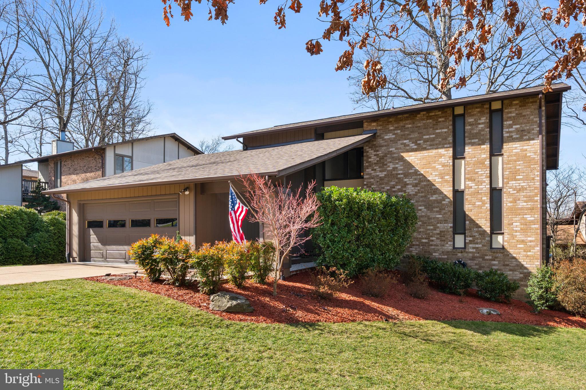 SIGNAL HILL - Residential