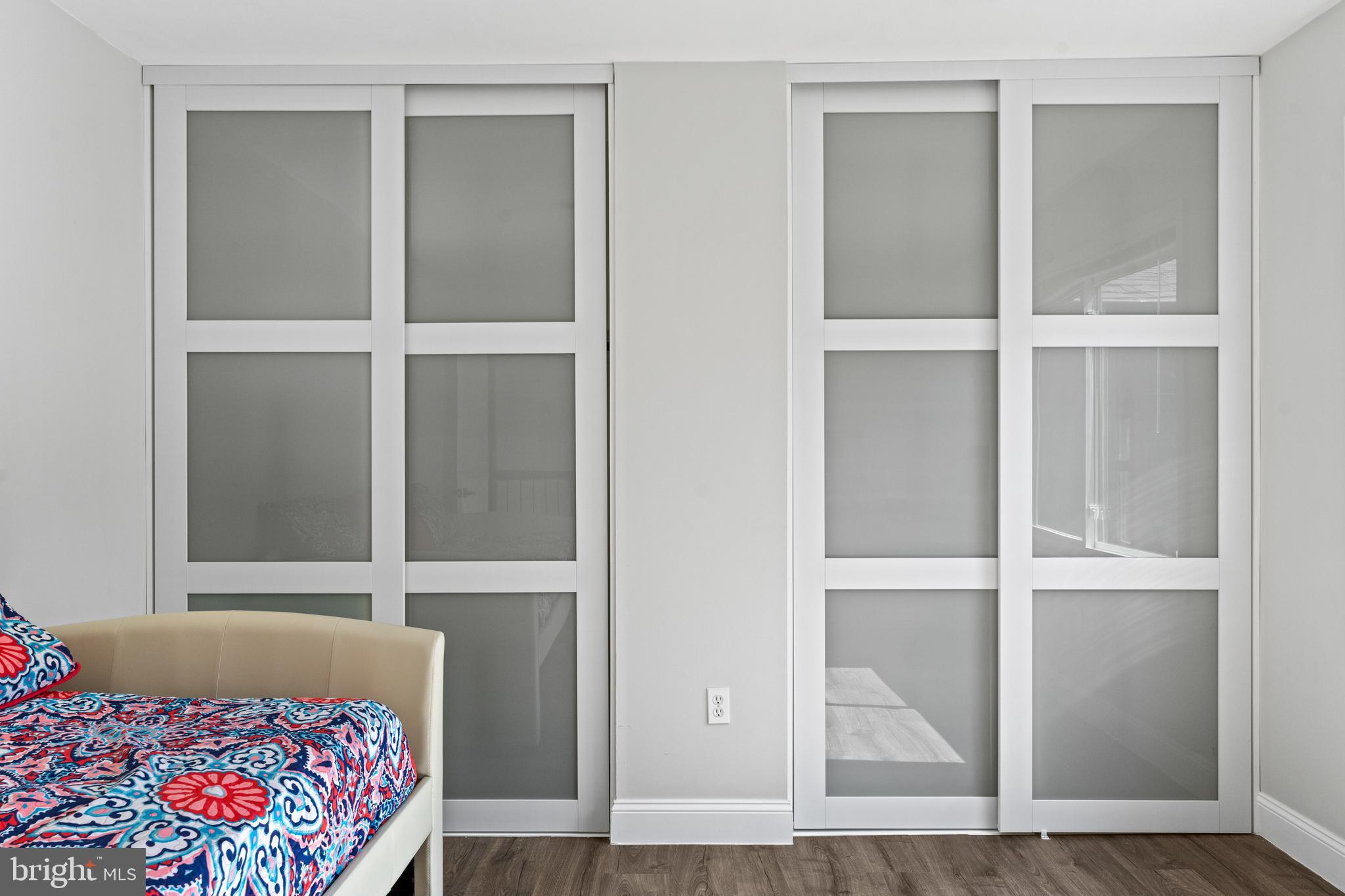 SIGNAL HILL - Residential