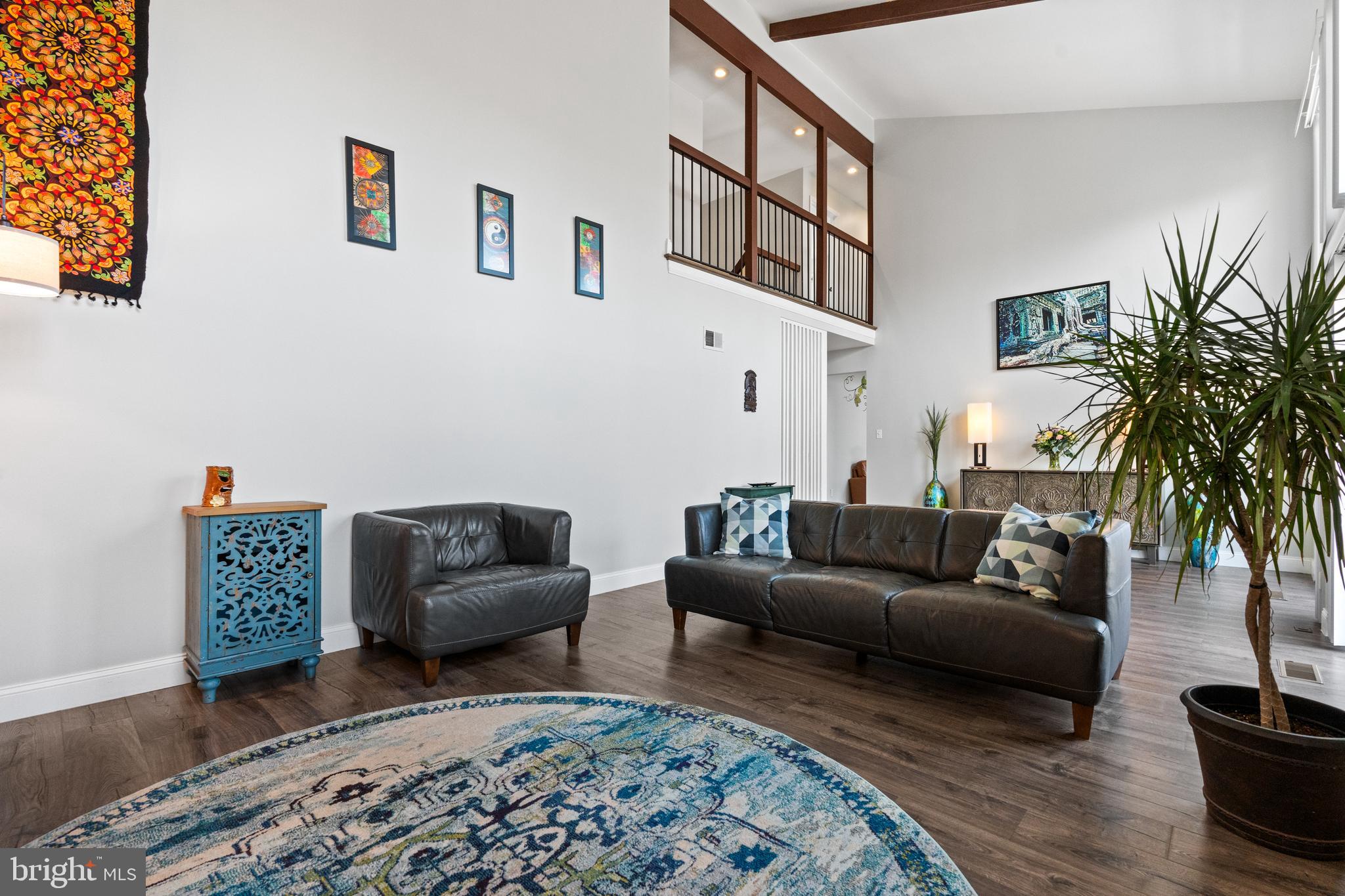 SIGNAL HILL - Residential