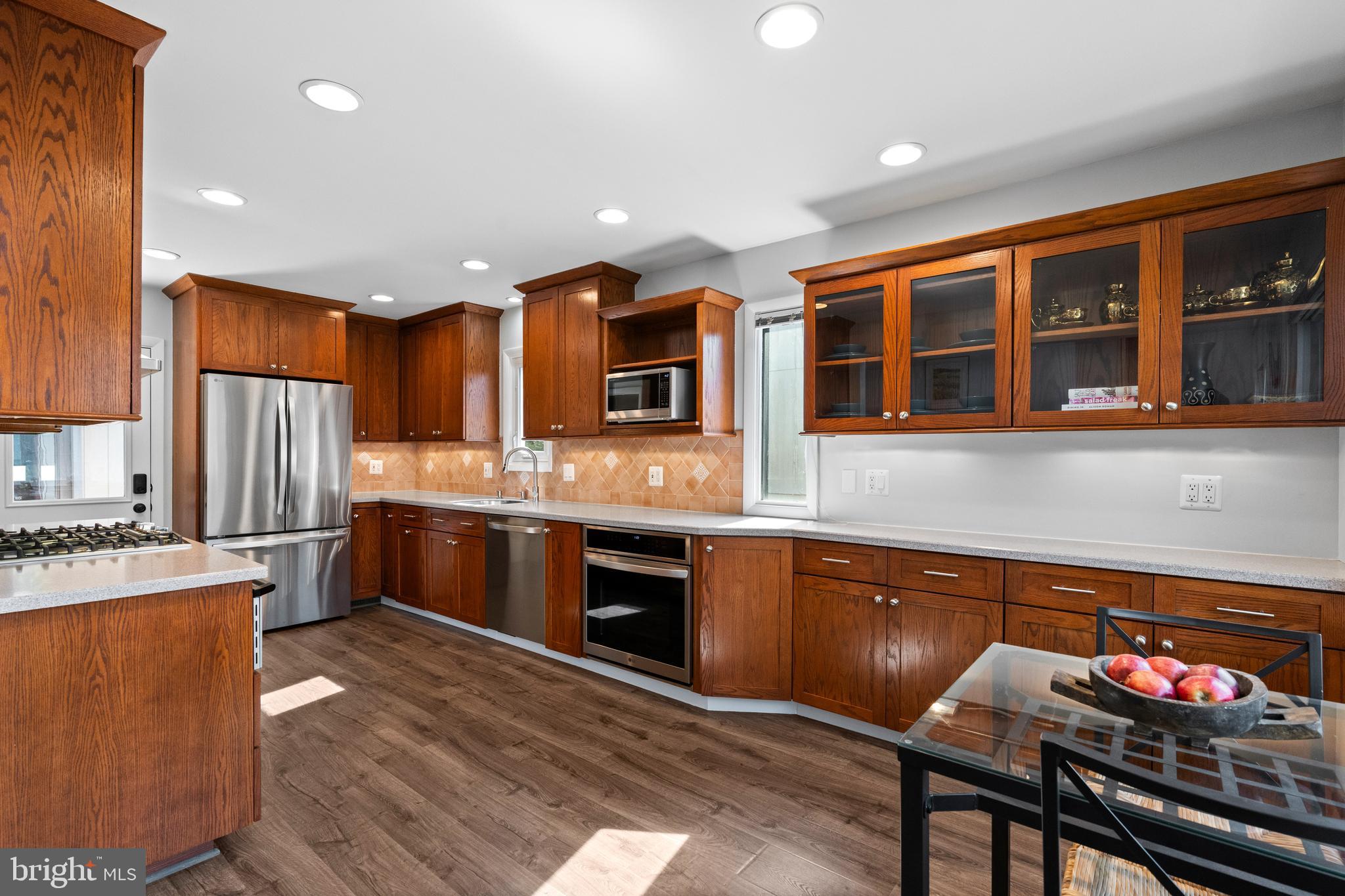 SIGNAL HILL - Residential