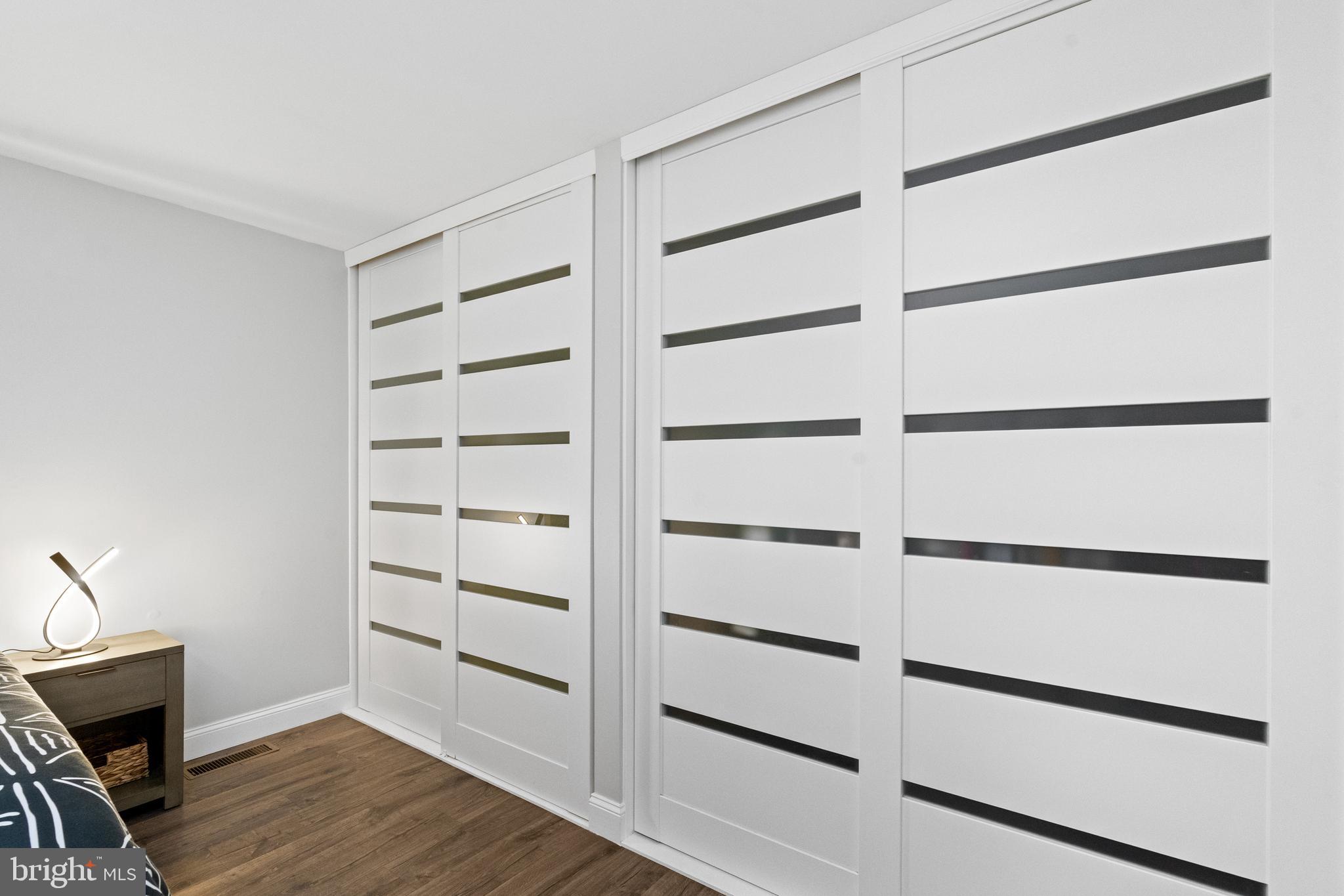 SIGNAL HILL - Residential