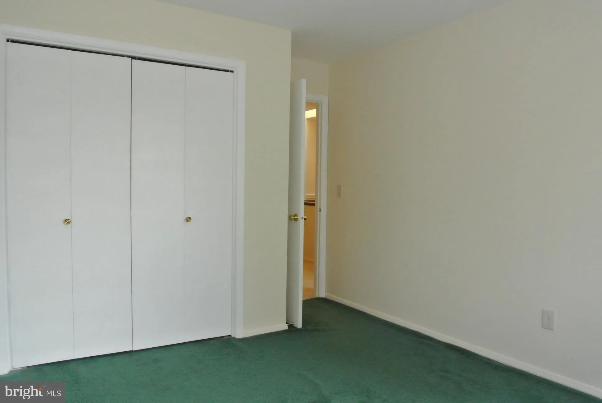 Lutherville Timonium, Maryland 21093, United States, 4 Bedrooms Bedrooms, ,4 BathroomsBathrooms,Residential,Active,224359