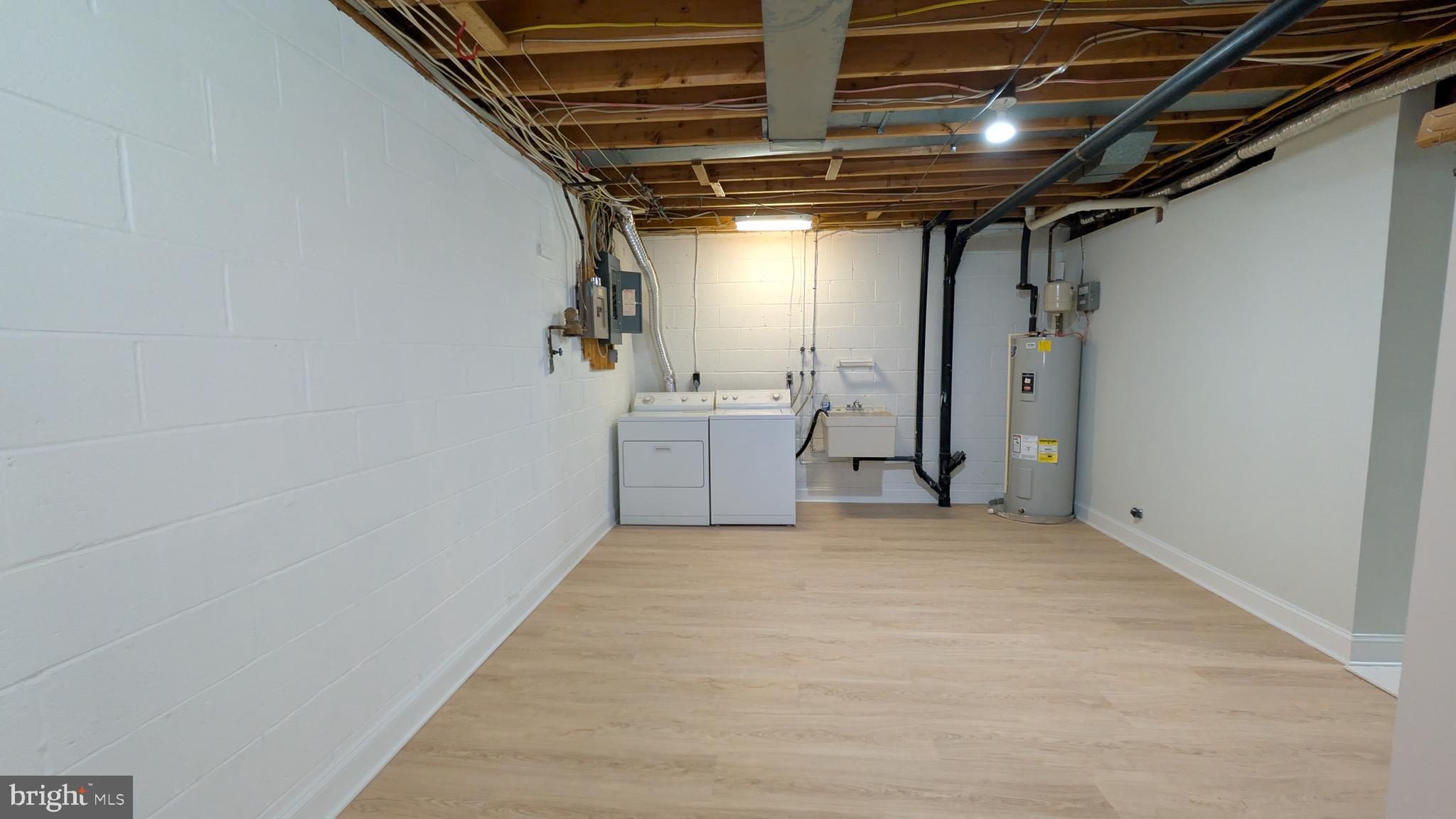 VALLEYWOOD AT FIVE FARMS - Residential Lease