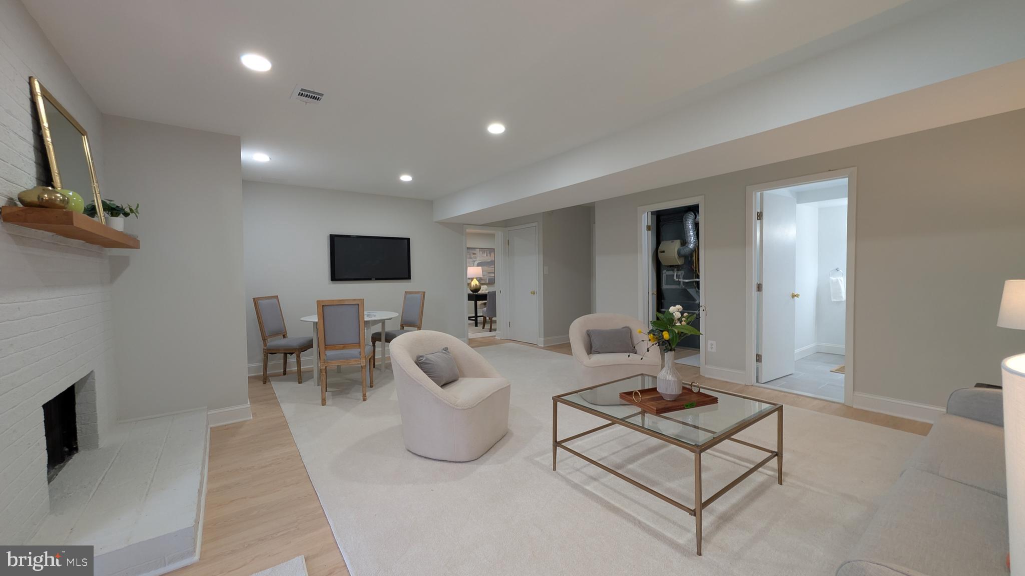 VALLEYWOOD AT FIVE FARMS - Residential Lease