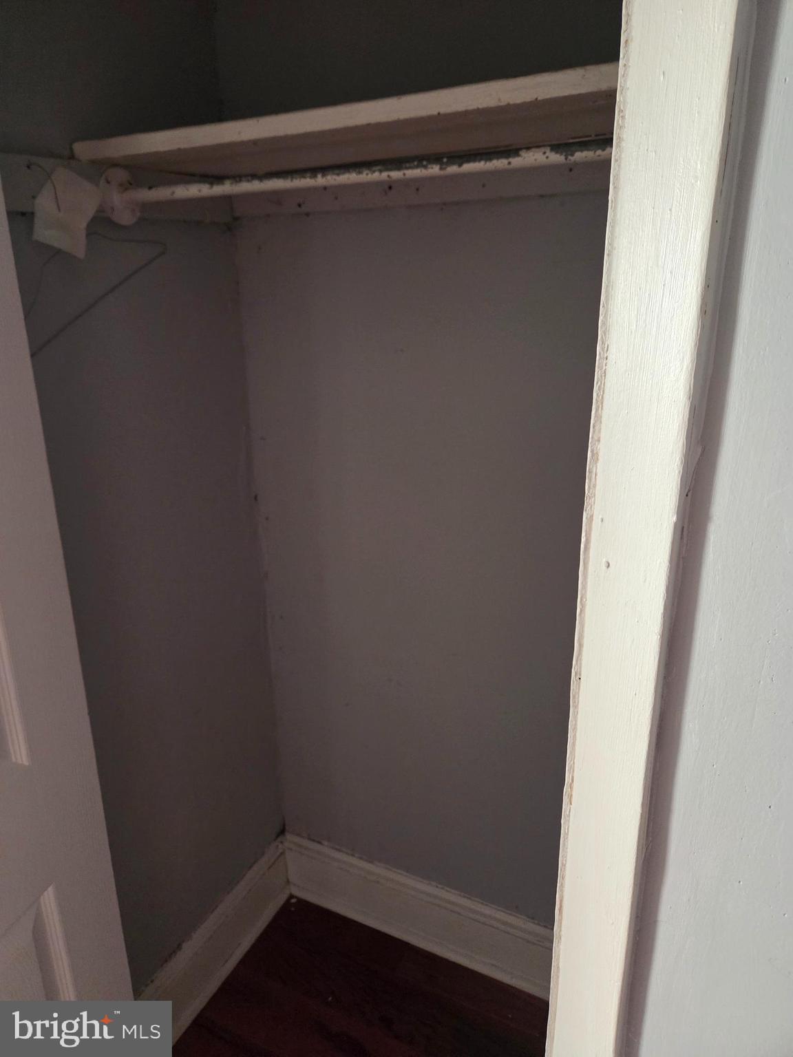 KENSINGTON - Residential