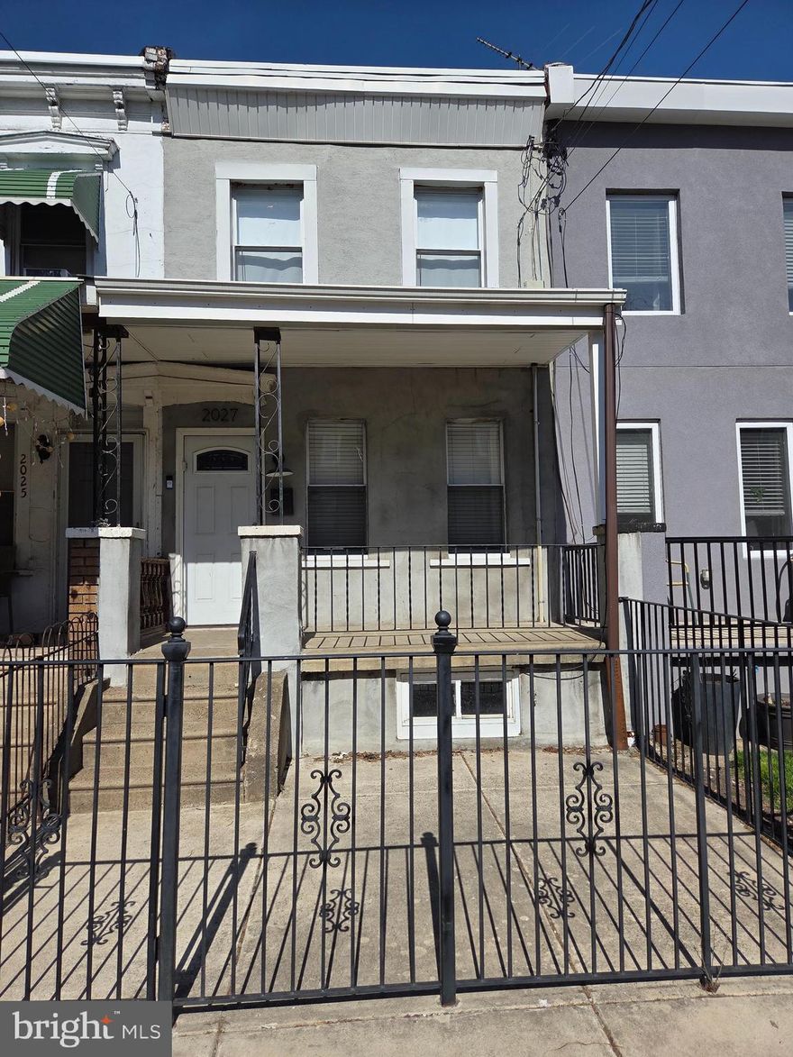 Three bedroom one and a half bath home for sale in Fishtown. Harwood floors, stainless steel appliances, quartz countertops. Front and backyard great for entertaining, located near shops on Frankford Ave.