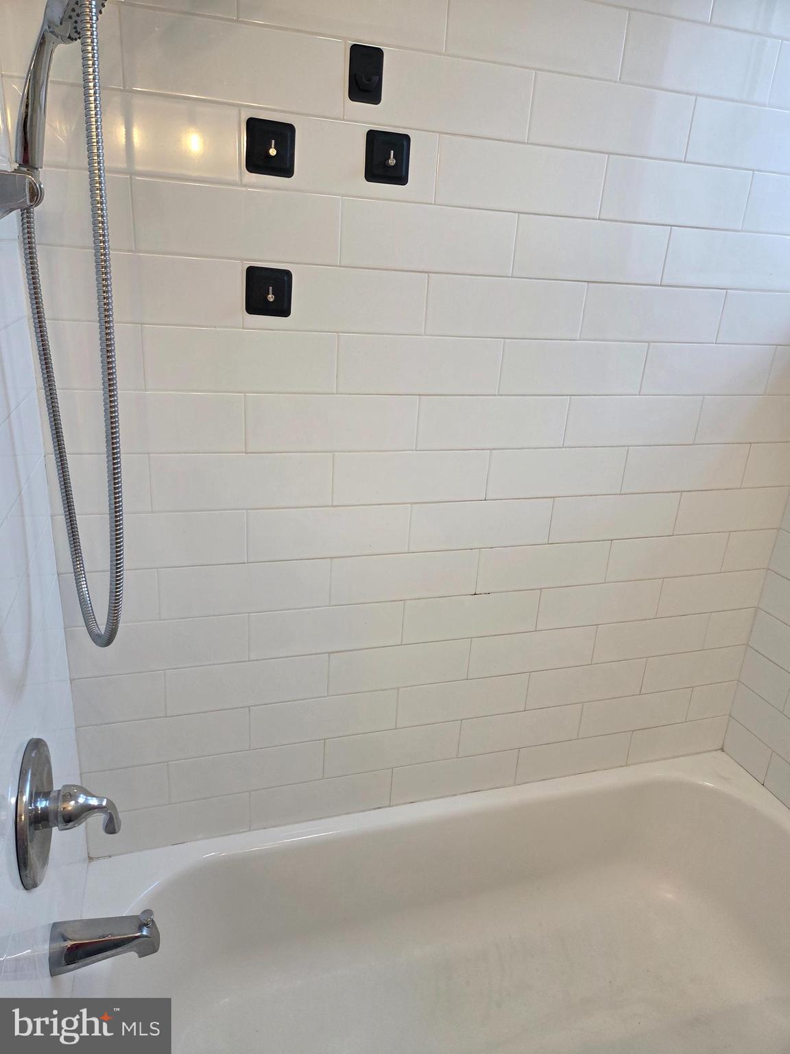 KENSINGTON - Residential