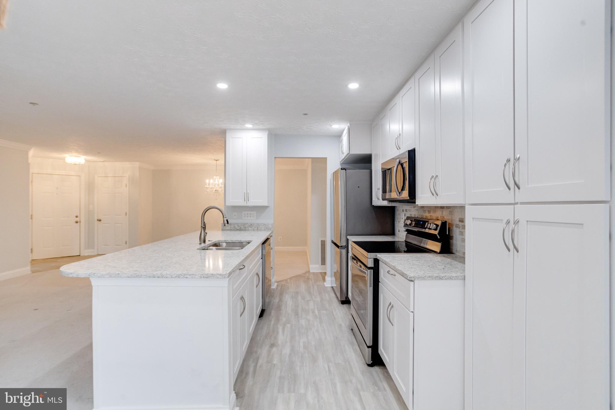 COUNTRY WALK - Residential