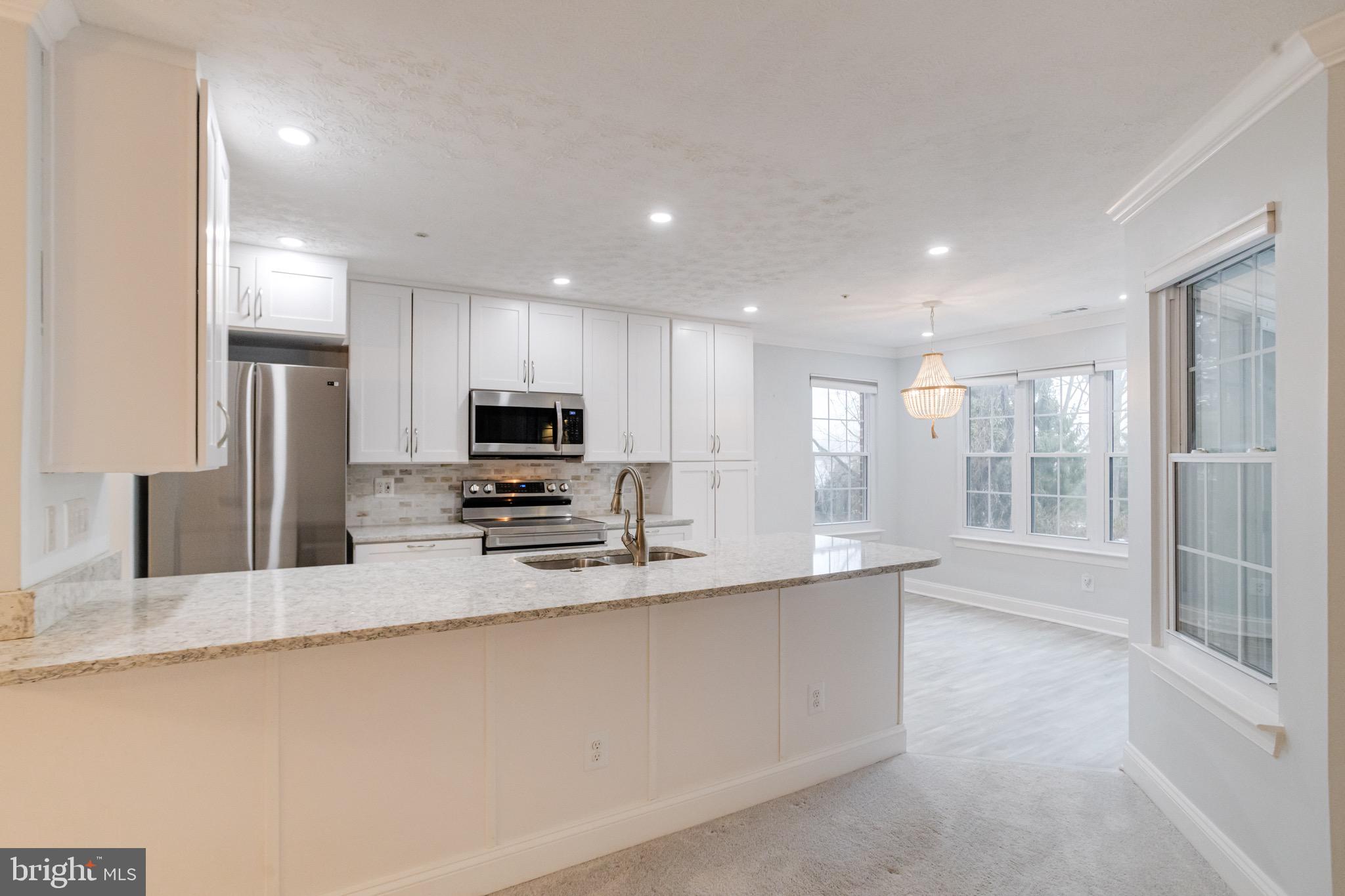 COUNTRY WALK - Residential